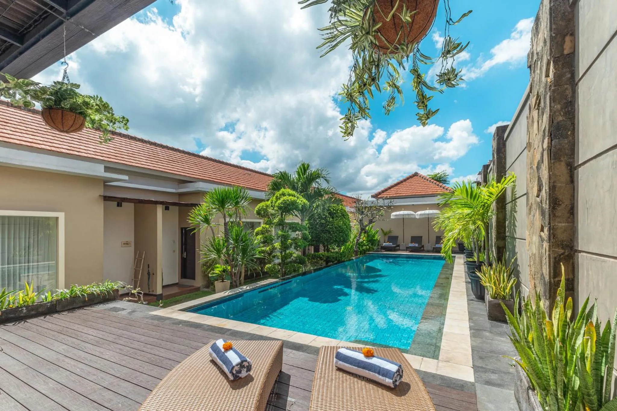 Swimming pool in Svarna Suites Seminyak