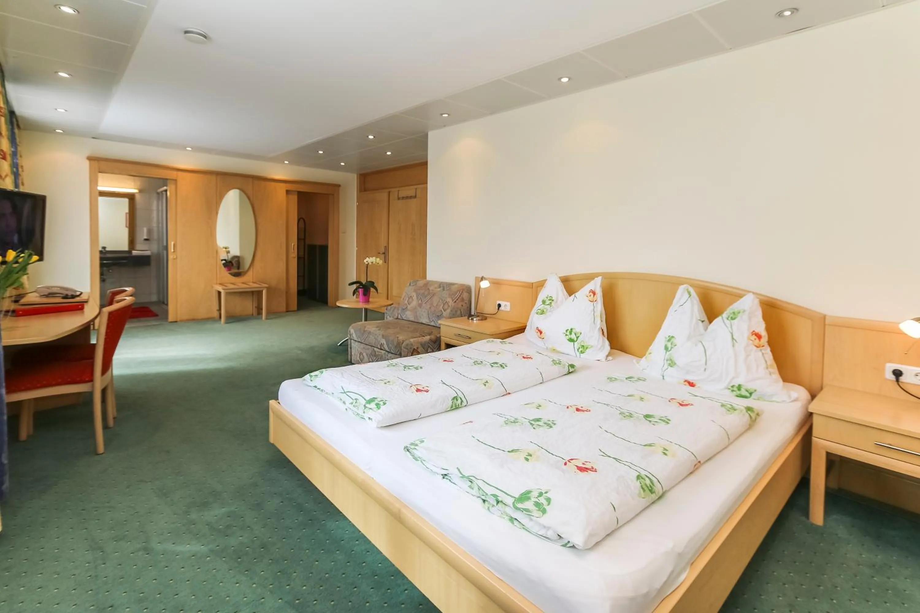 Quadruple Room in Alpenhotel Tauernstüberl