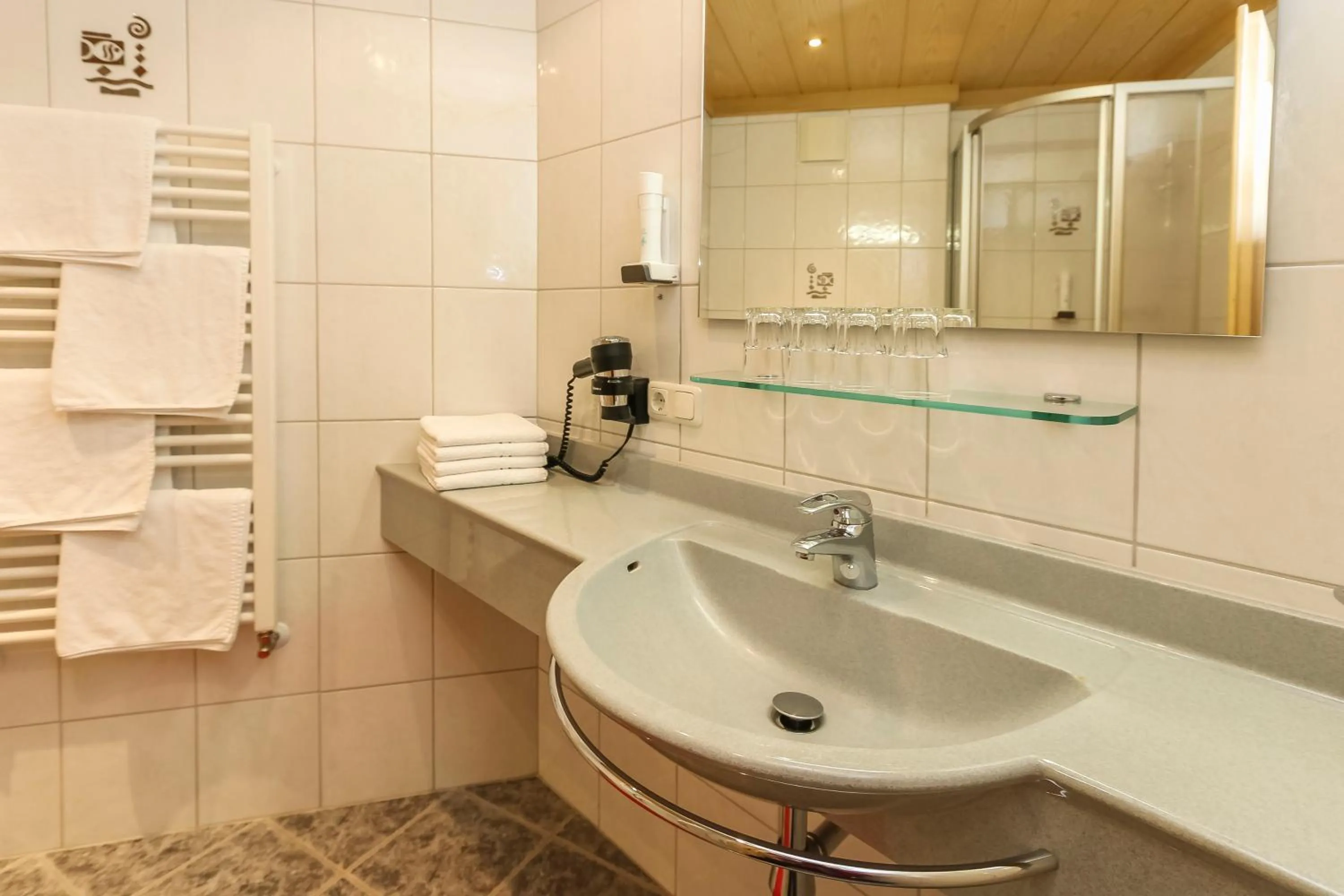 Decorative detail in Alpenhotel Tauernstüberl