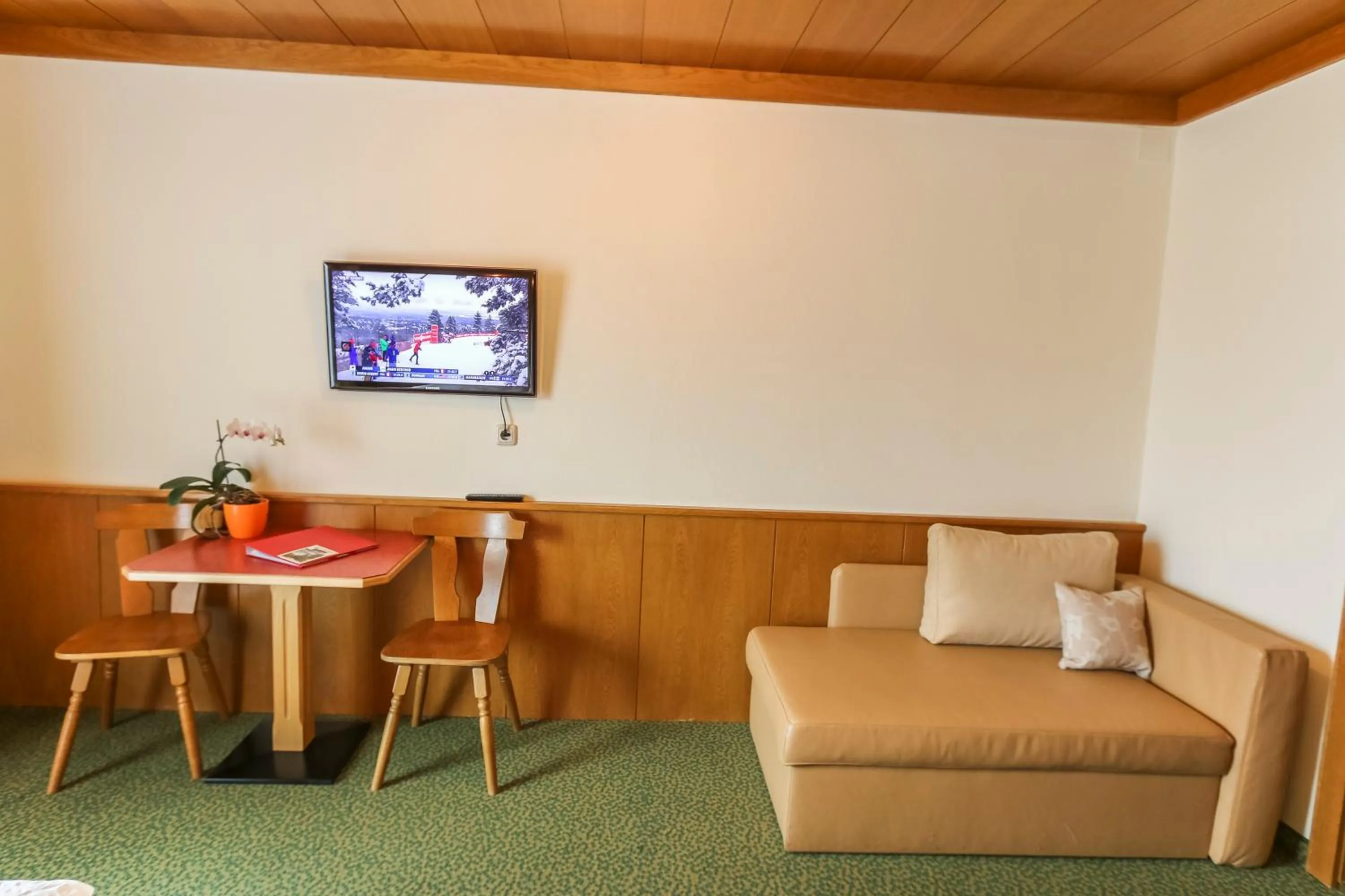 Living room in Alpenhotel Tauernstüberl