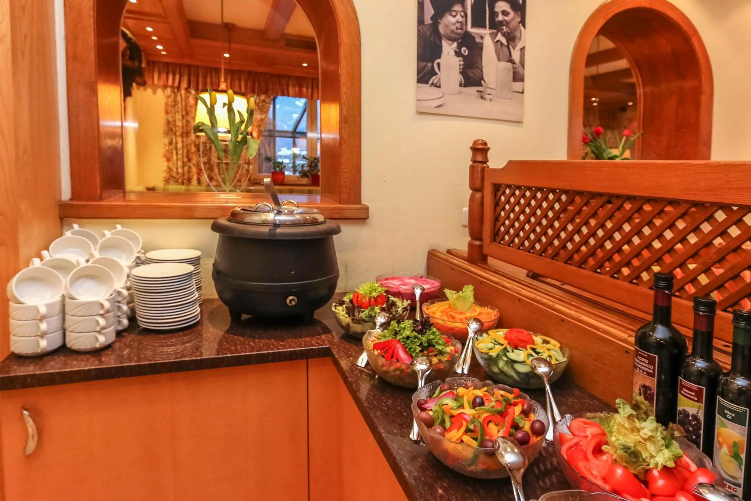 Restaurant/places to eat in Alpenhotel Tauernstüberl