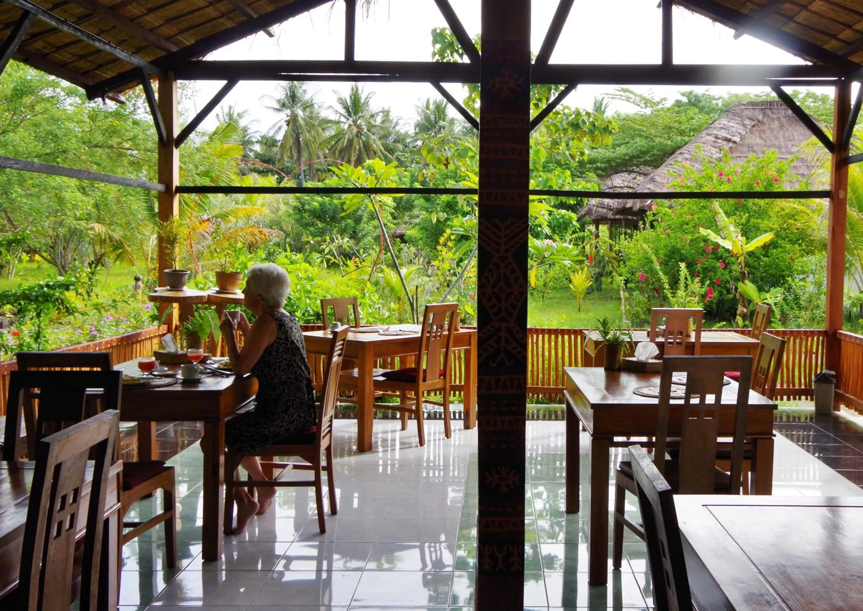 Restaurant/places to eat in Budi Sun Resort