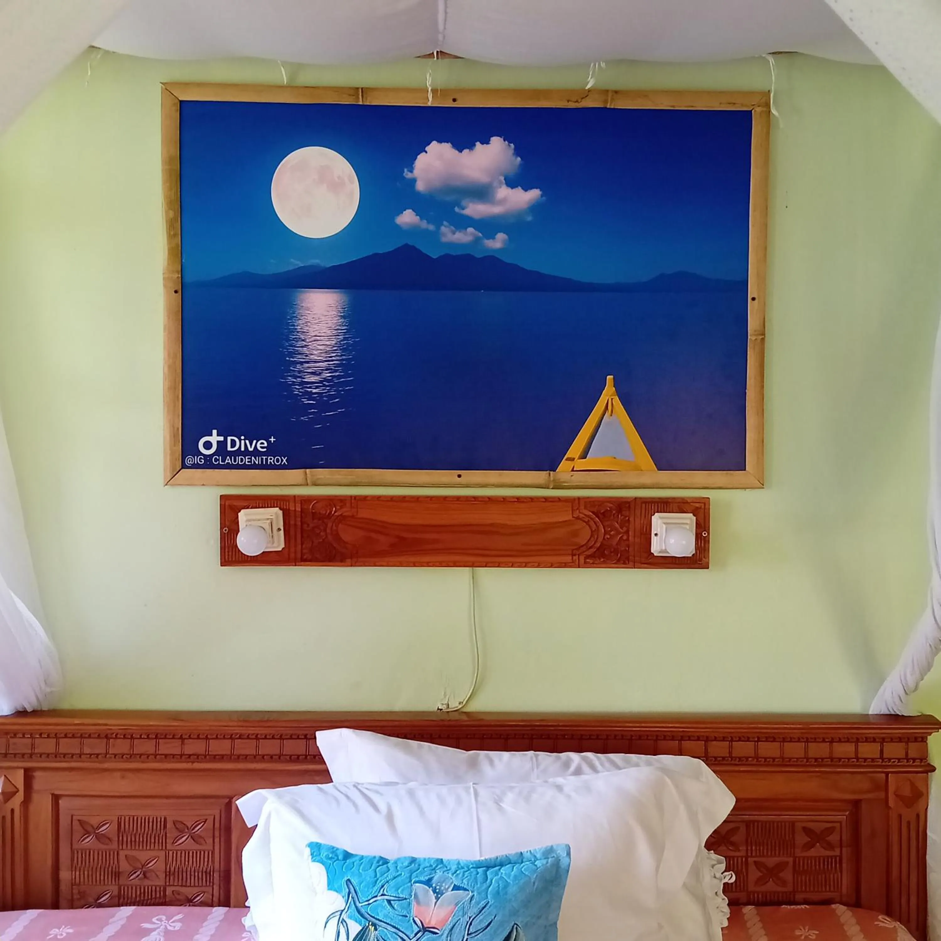 Photo of the whole room, Bed in Budi Sun Resort