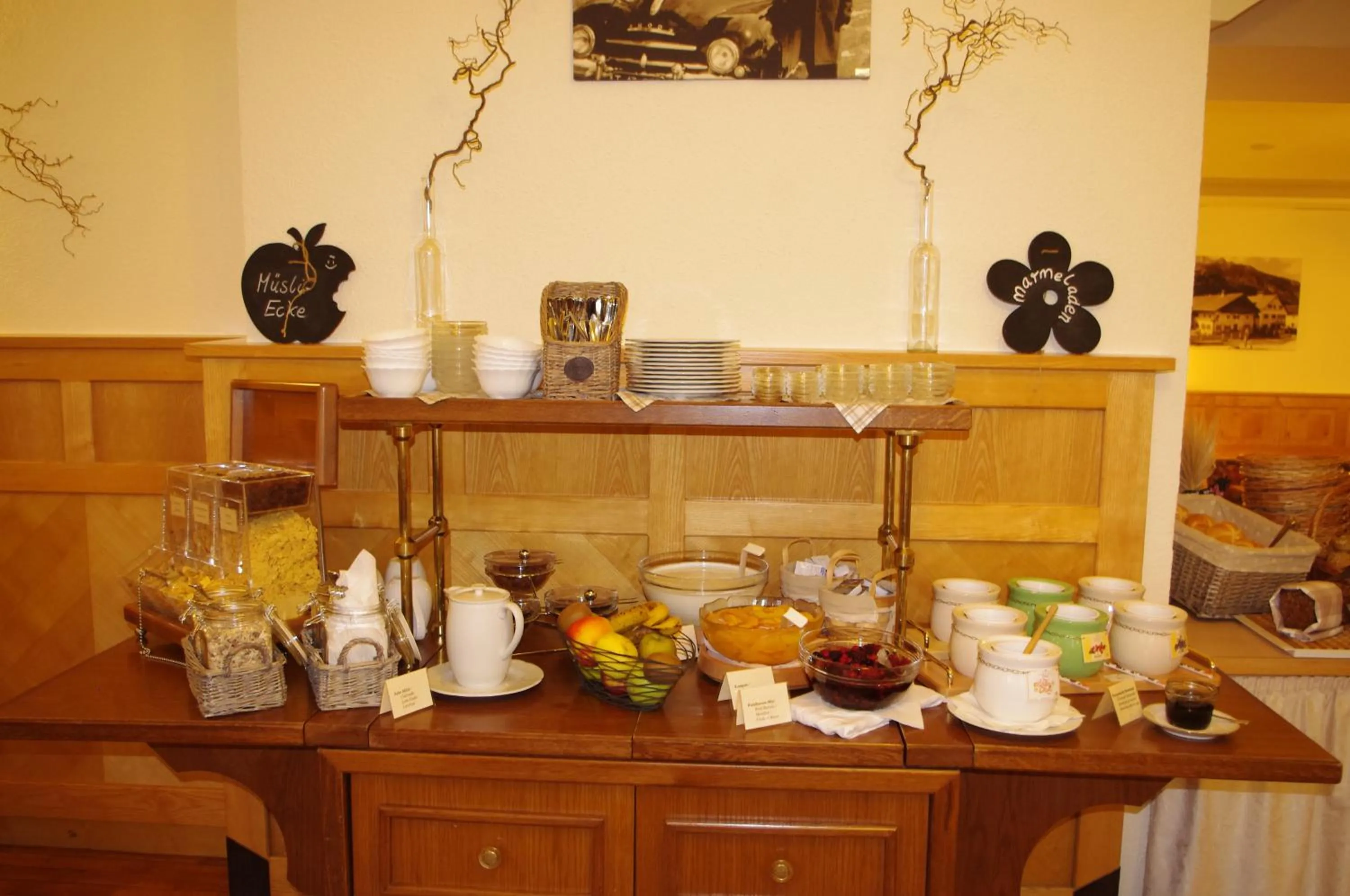 Breakfast in Die Lilie / Hotel Garni