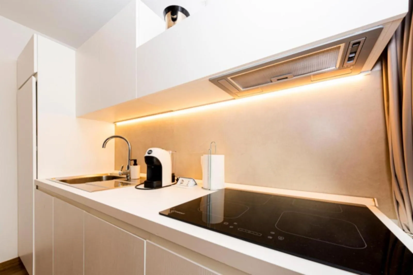 Coffee/tea facilities in Aurelia Antica Suites & Apartments