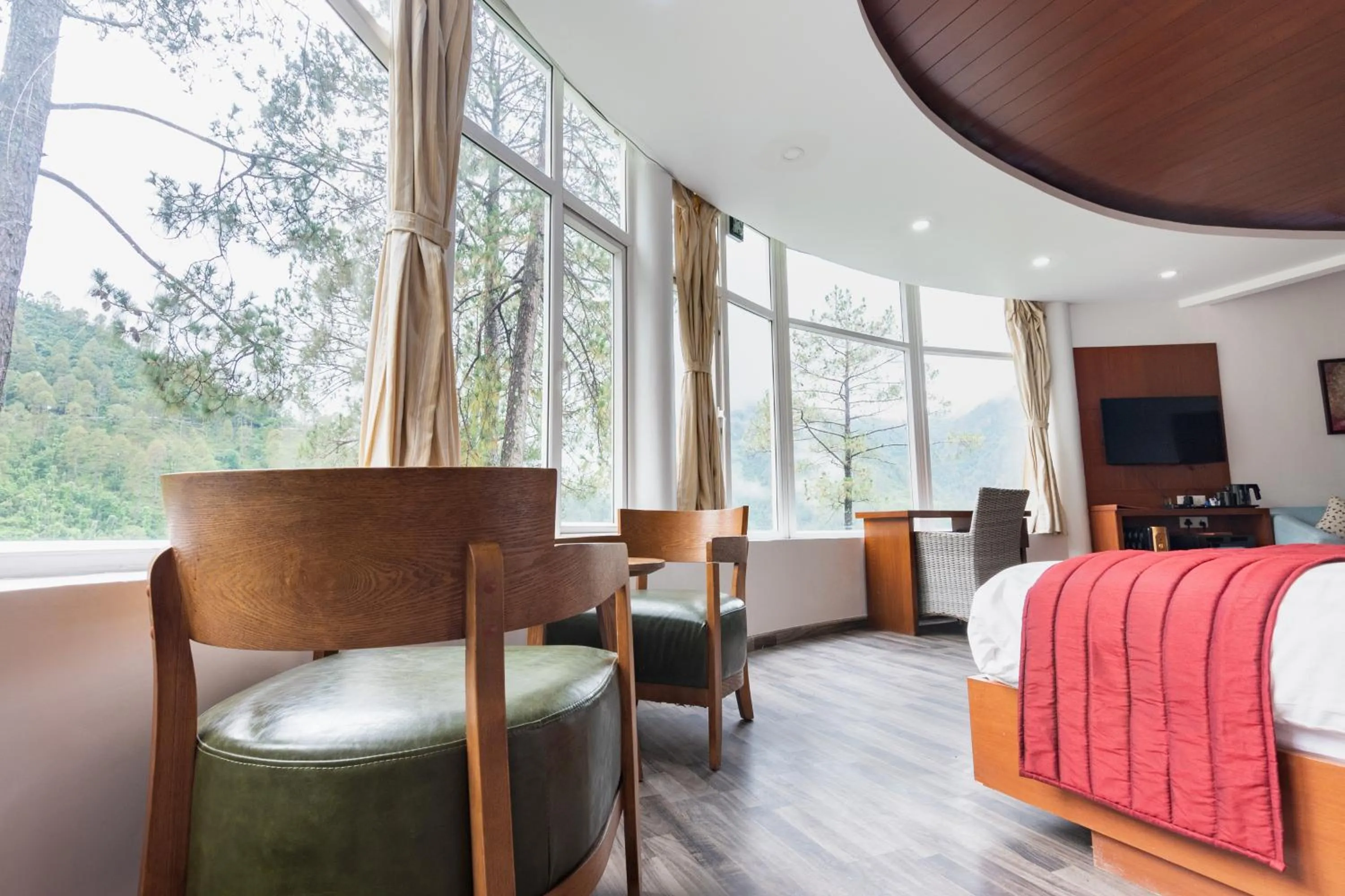 Seating area in Himalayan Splendour Resort