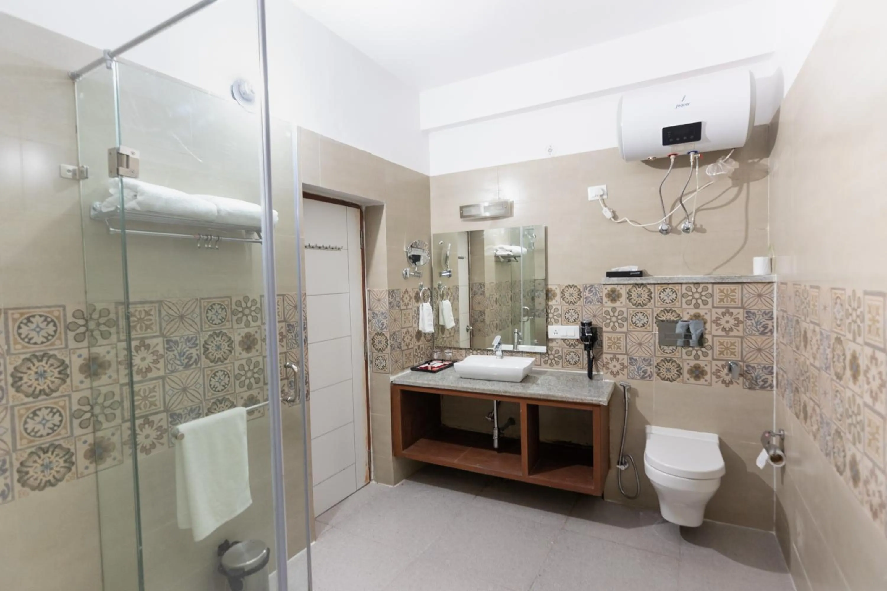 Bathroom in Himalayan Splendour Resort