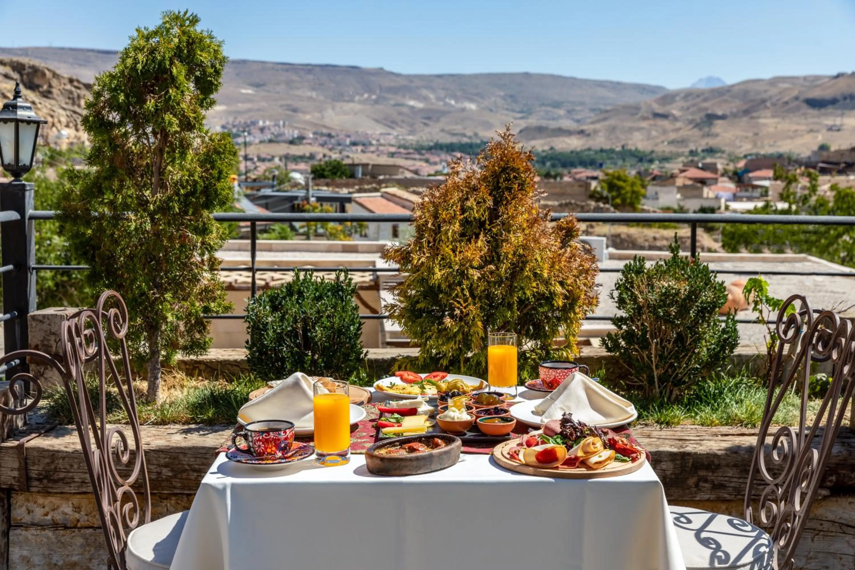 Breakfast in Utopia Cave Cappadocia