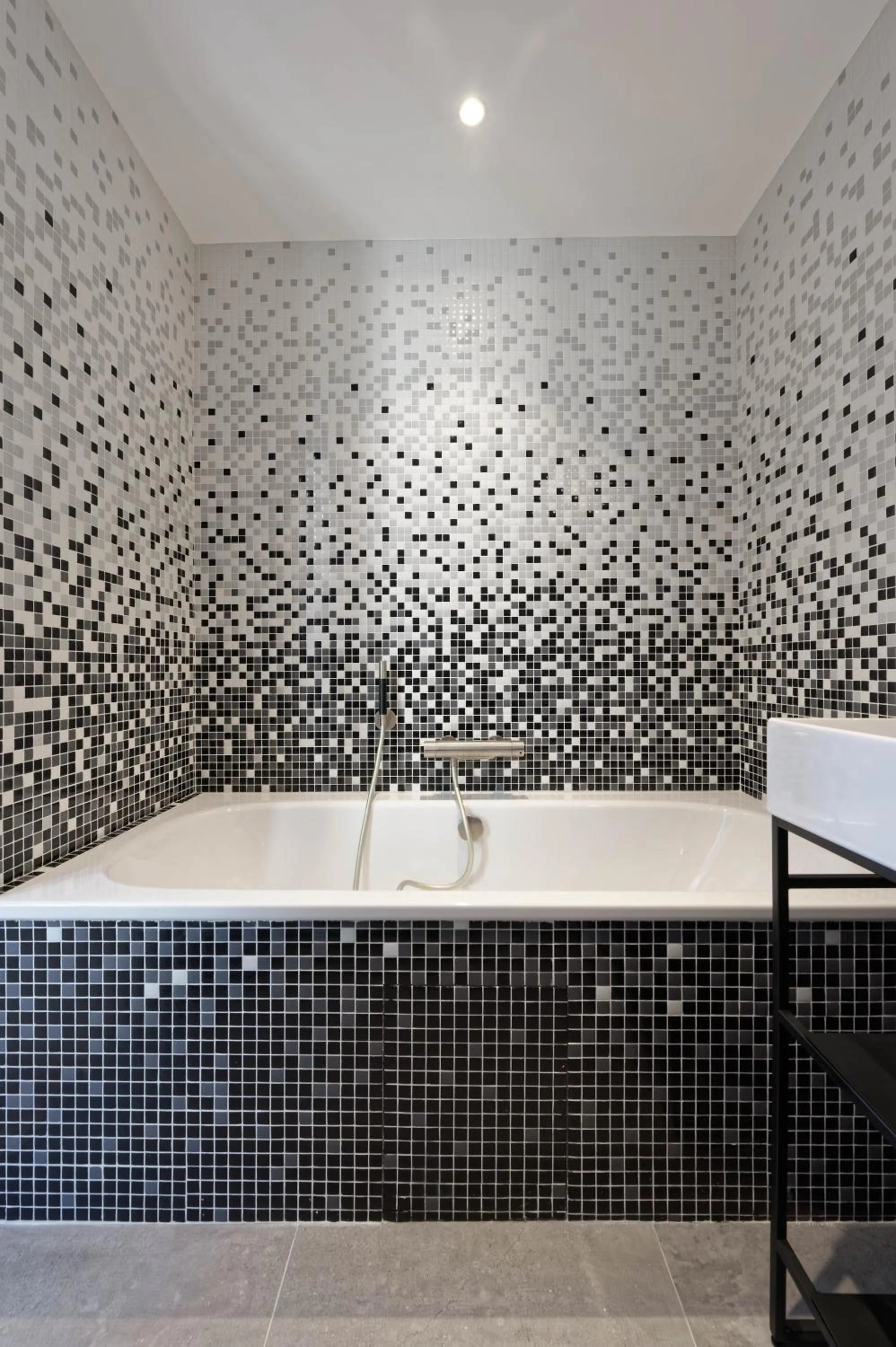 Bathroom in My Maison In Paris - Champ de Mars