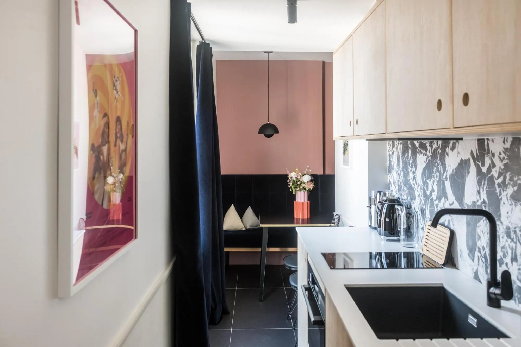 Kitchen or kitchenette in My Maison In Paris - Champ de Mars