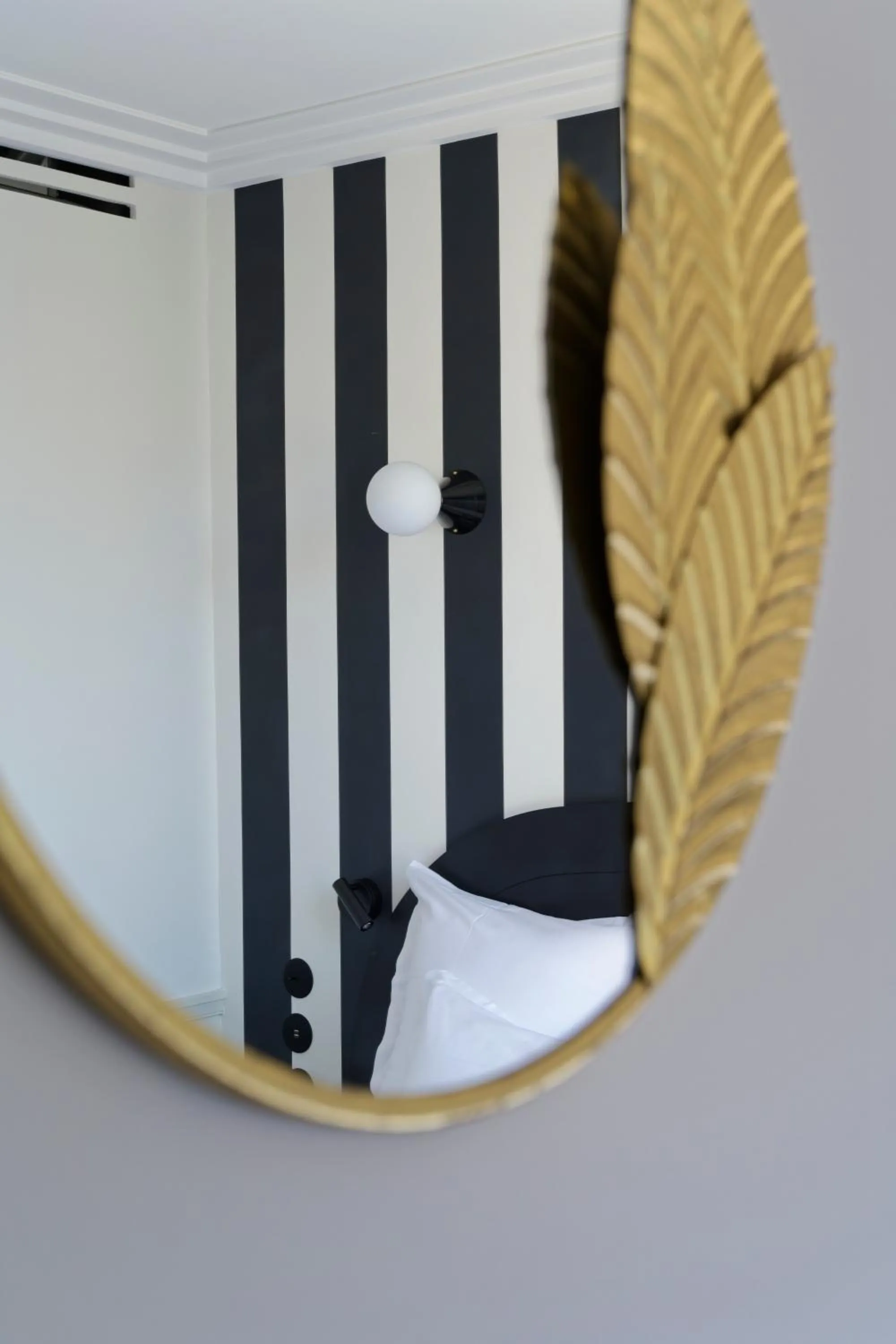 Decorative detail, Bed in My Maison In Paris - Champ de Mars