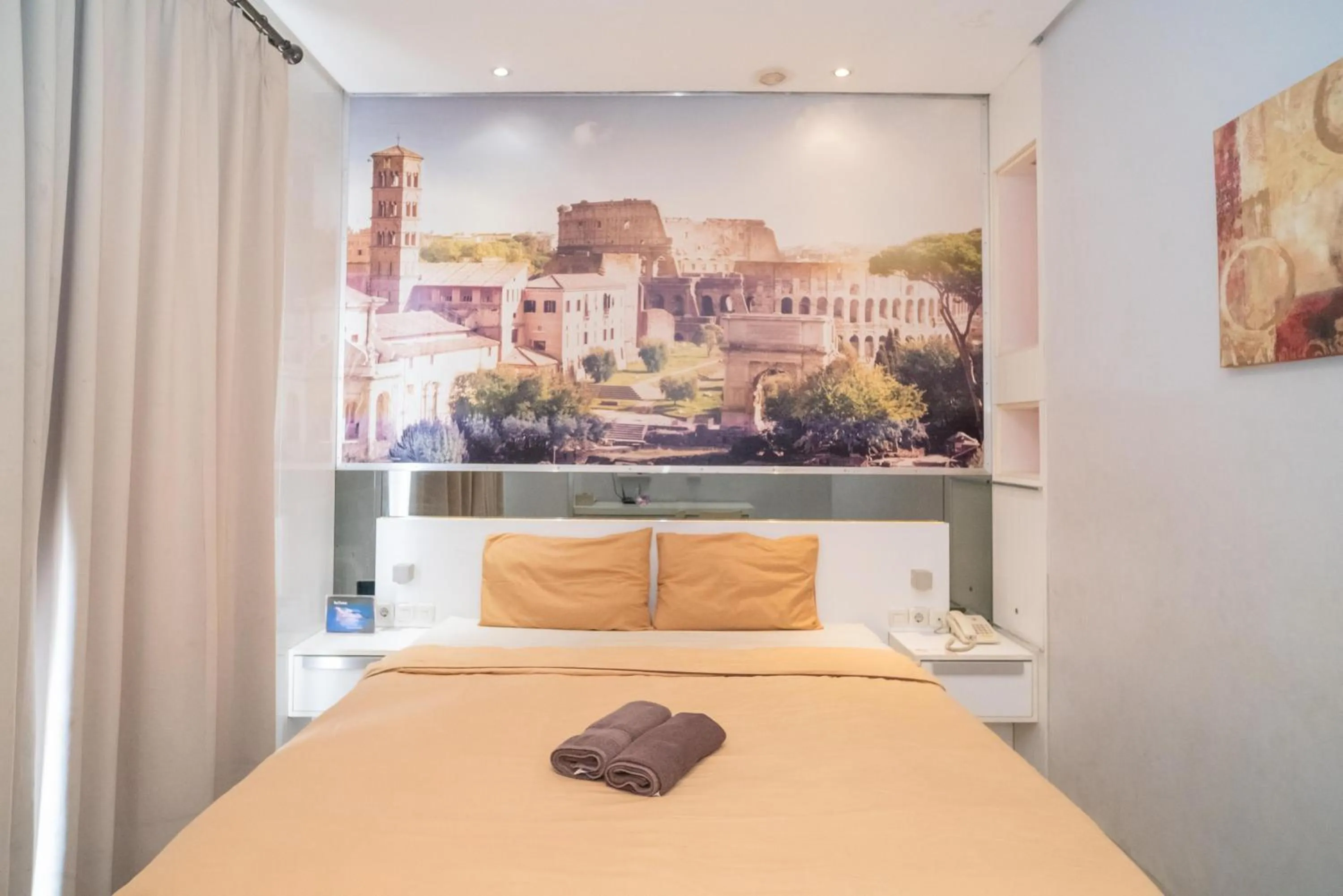 Bedroom, Bed in RedDoorz at Tirta Mansion Paramount Gading