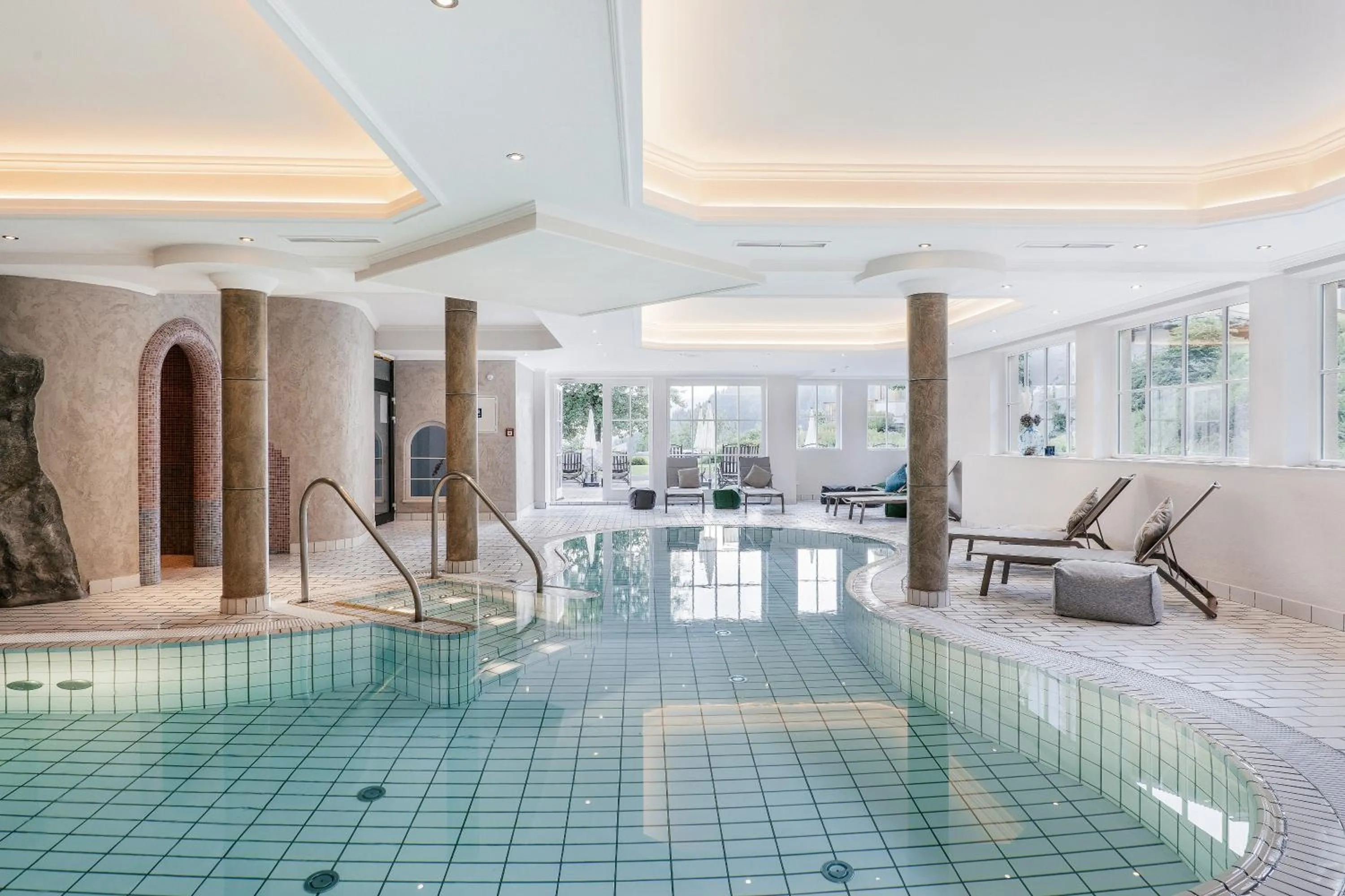 Swimming pool in Hotel AlpenSchlössl