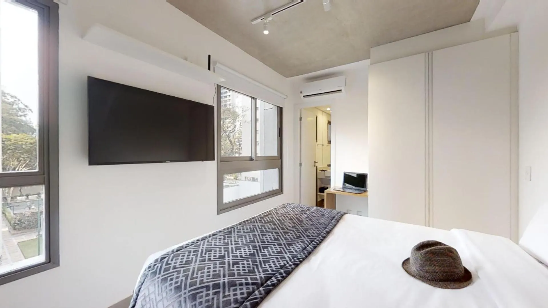 Bed in Charlie Vila Nova Conceição Jacques Félix