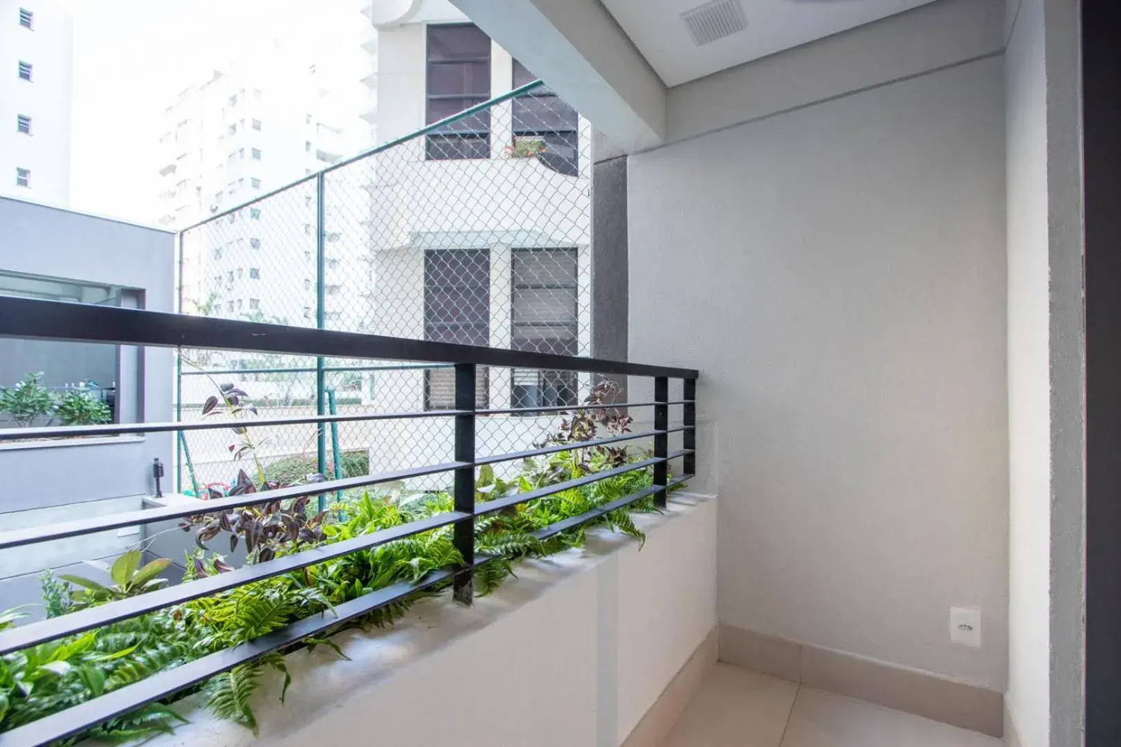 Superior Studio in Charlie Vila Nova Conceição Jacques Félix Superior Studio in Charlie Vila Nova Conceição Jacques Félix