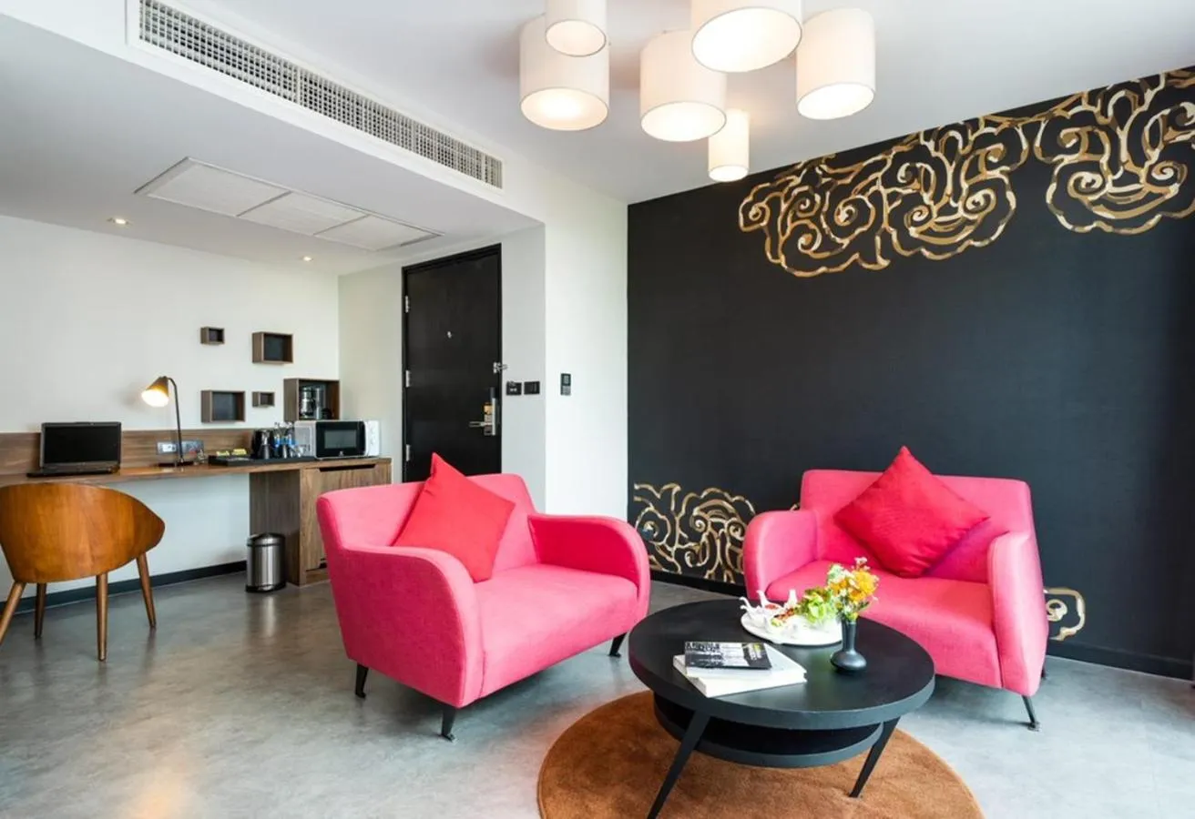 Kitchen or kitchenette in Maitria Mode Sukhumvit 15 Bangkok - A Chatrium Collection