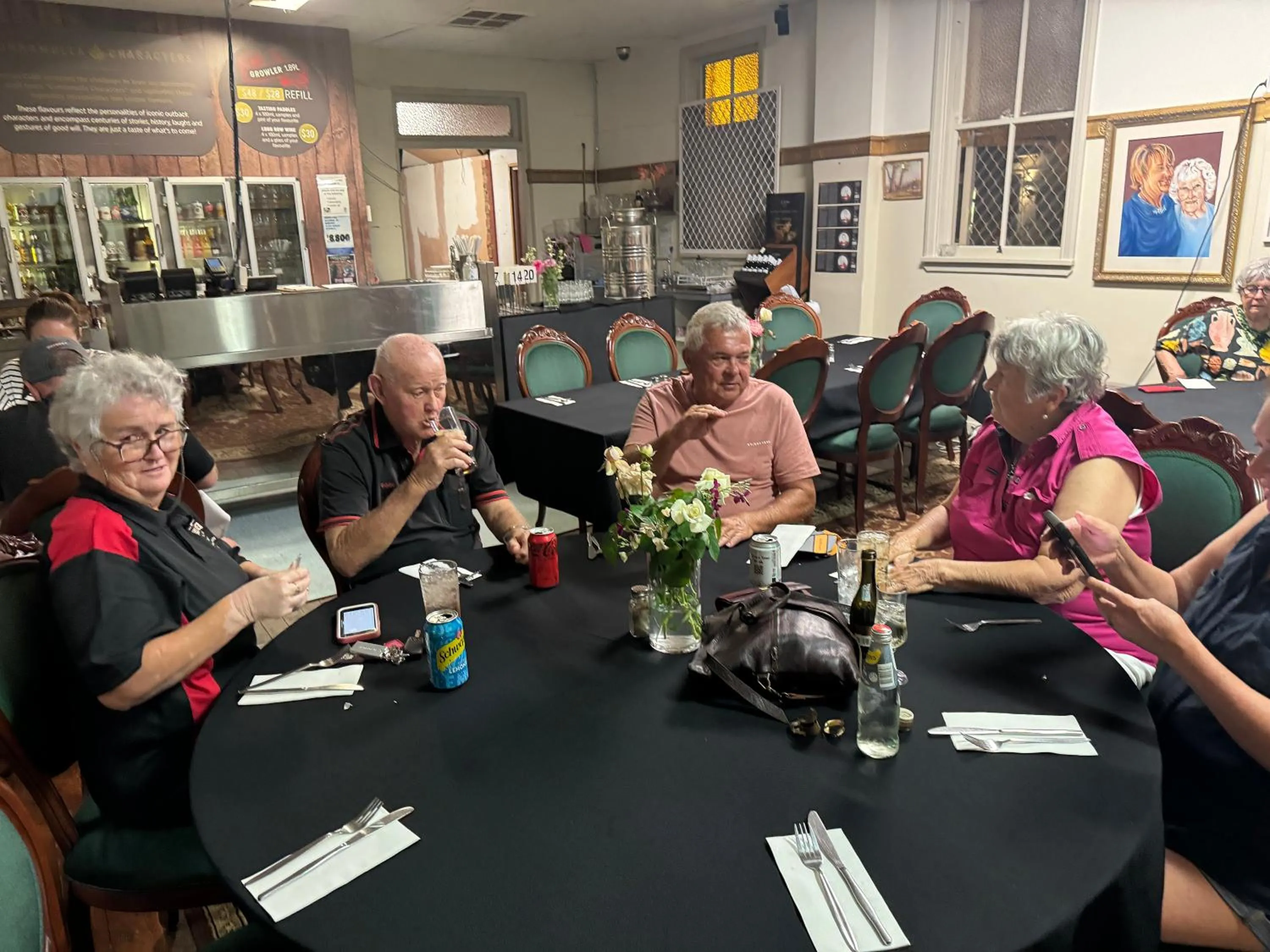 Restaurant/places to eat in Club Boutique Hotel Cunnamulla