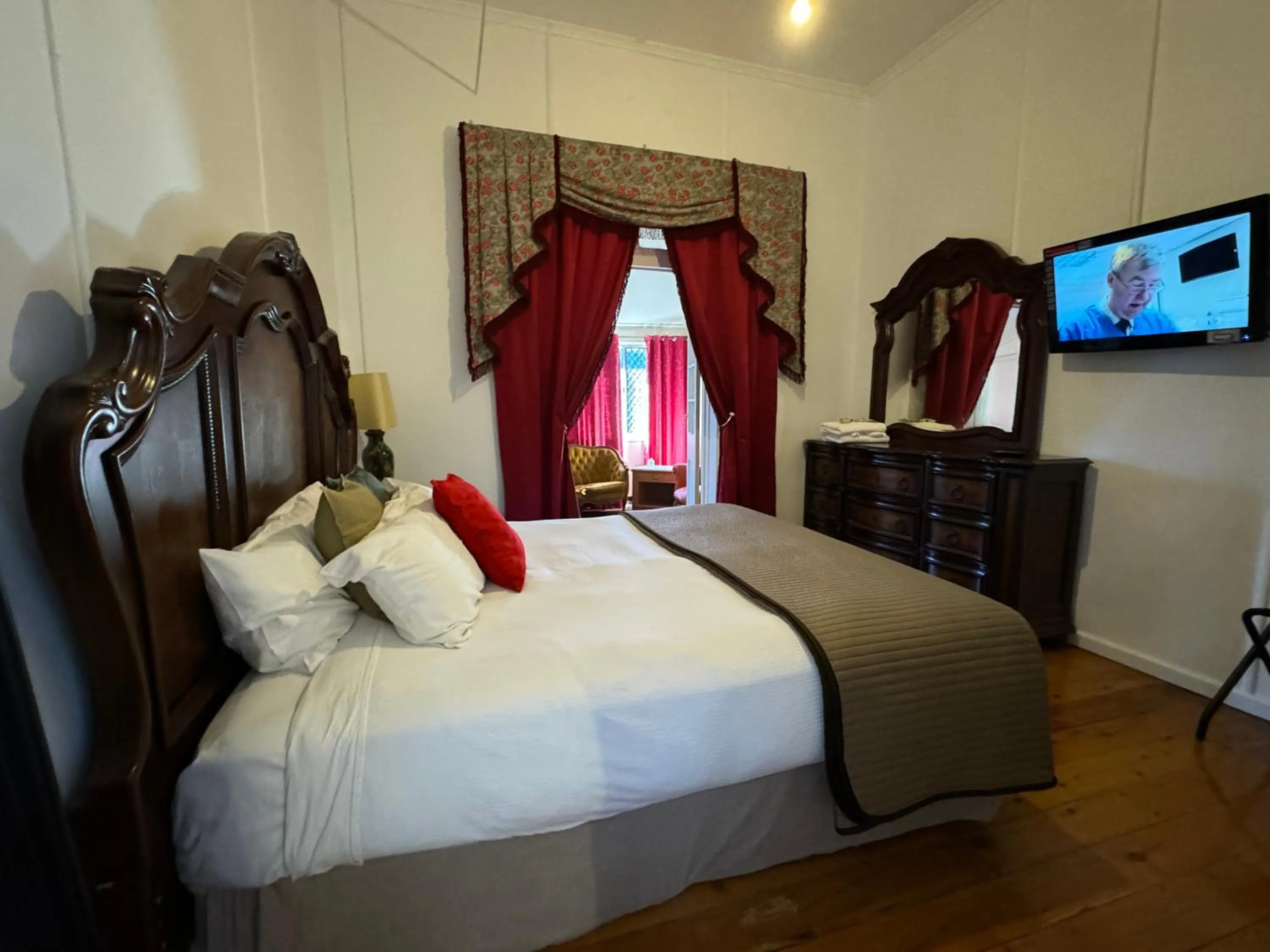 Bed in Club Boutique Hotel Cunnamulla