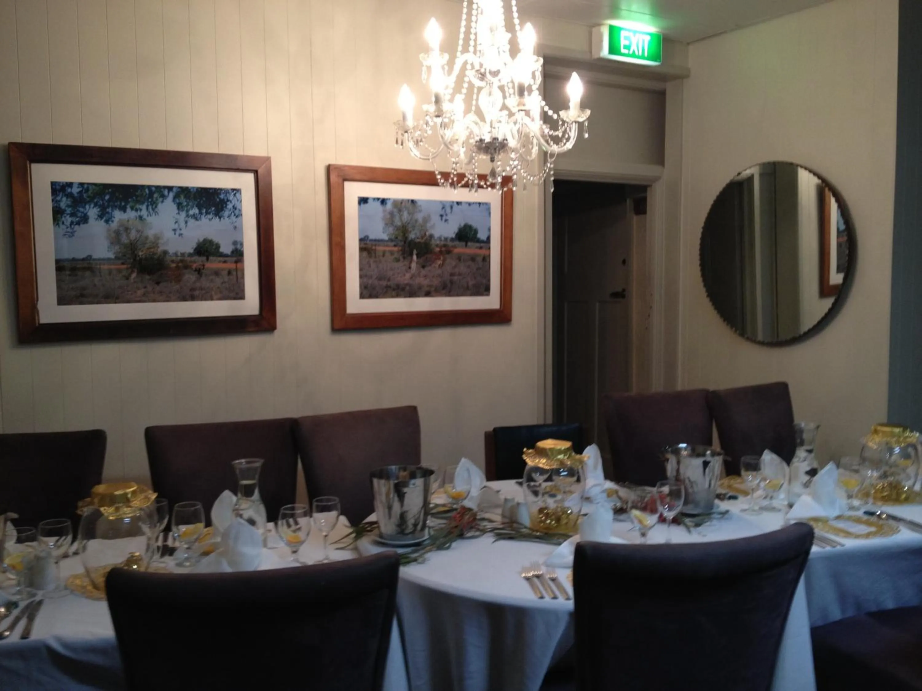 Restaurant/places to eat in Club Boutique Hotel Cunnamulla