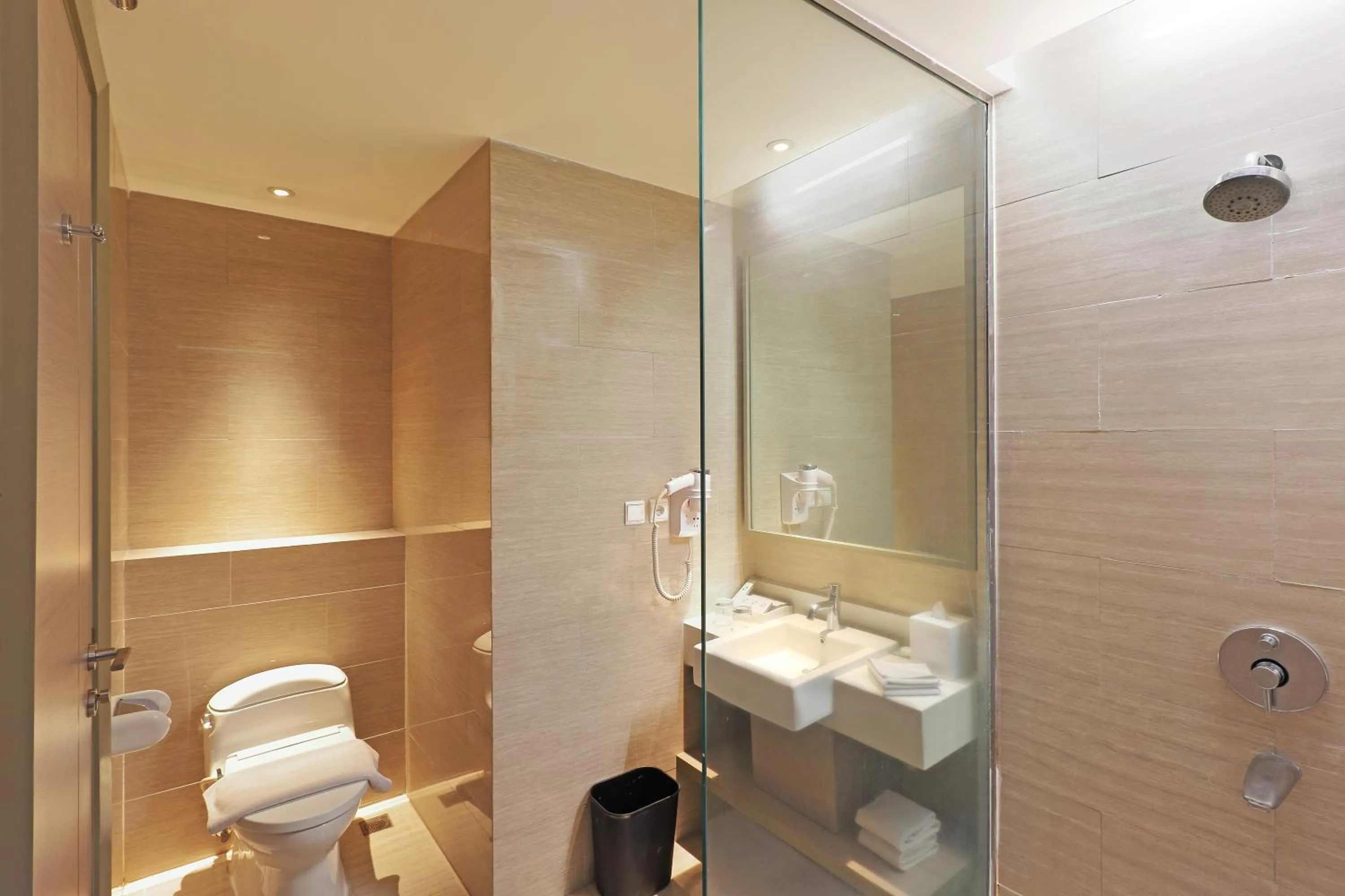 Bathroom in Swiss-Belhotel Cirebon