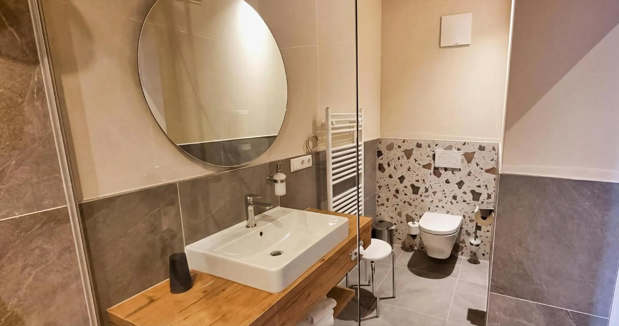 Bathroom in Hotel Goldene Rose