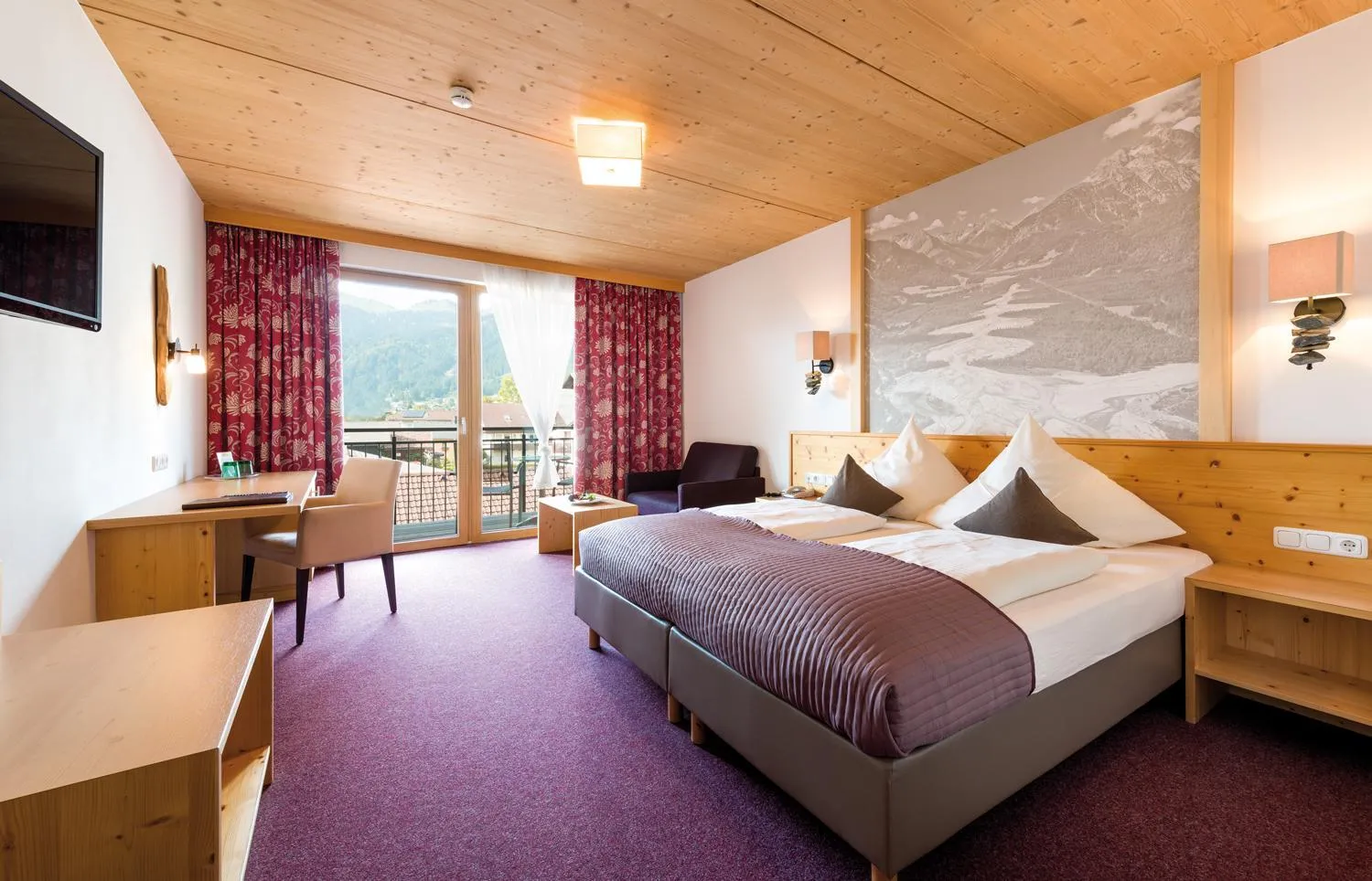 Photo of the whole room, Bed in Hotel Goldene Rose