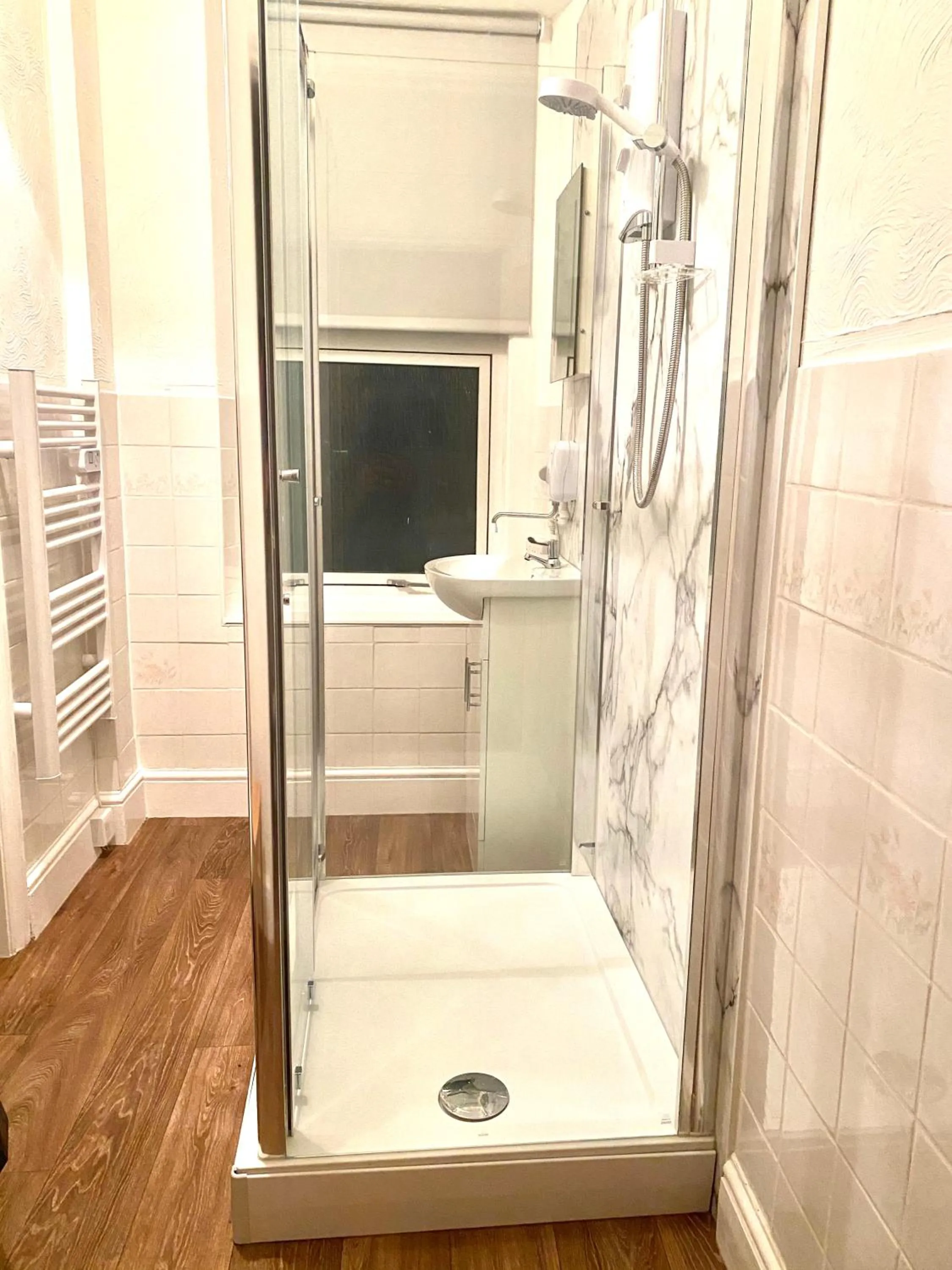 Bathroom in Seaford Lodge Apartments