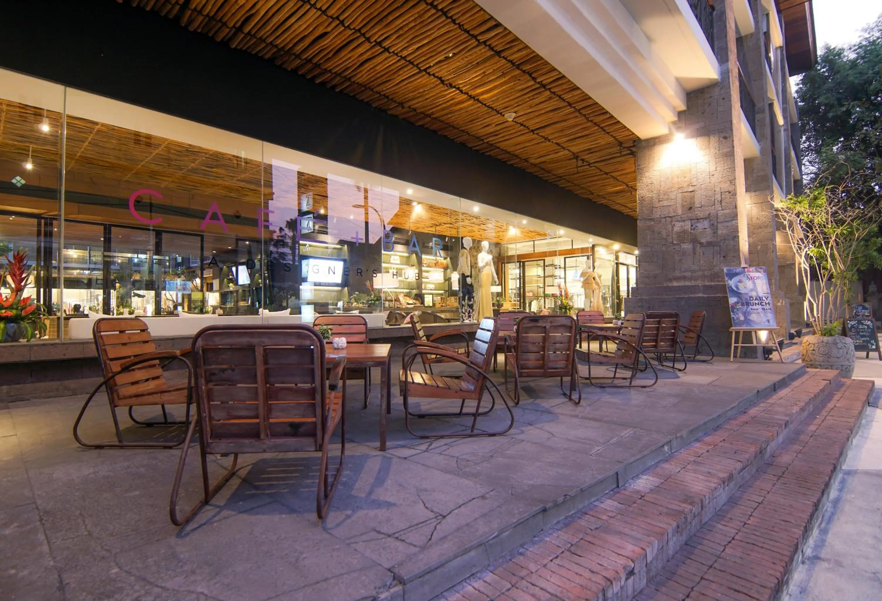 Restaurant/places to eat in TS SUITES Seminyak Bali