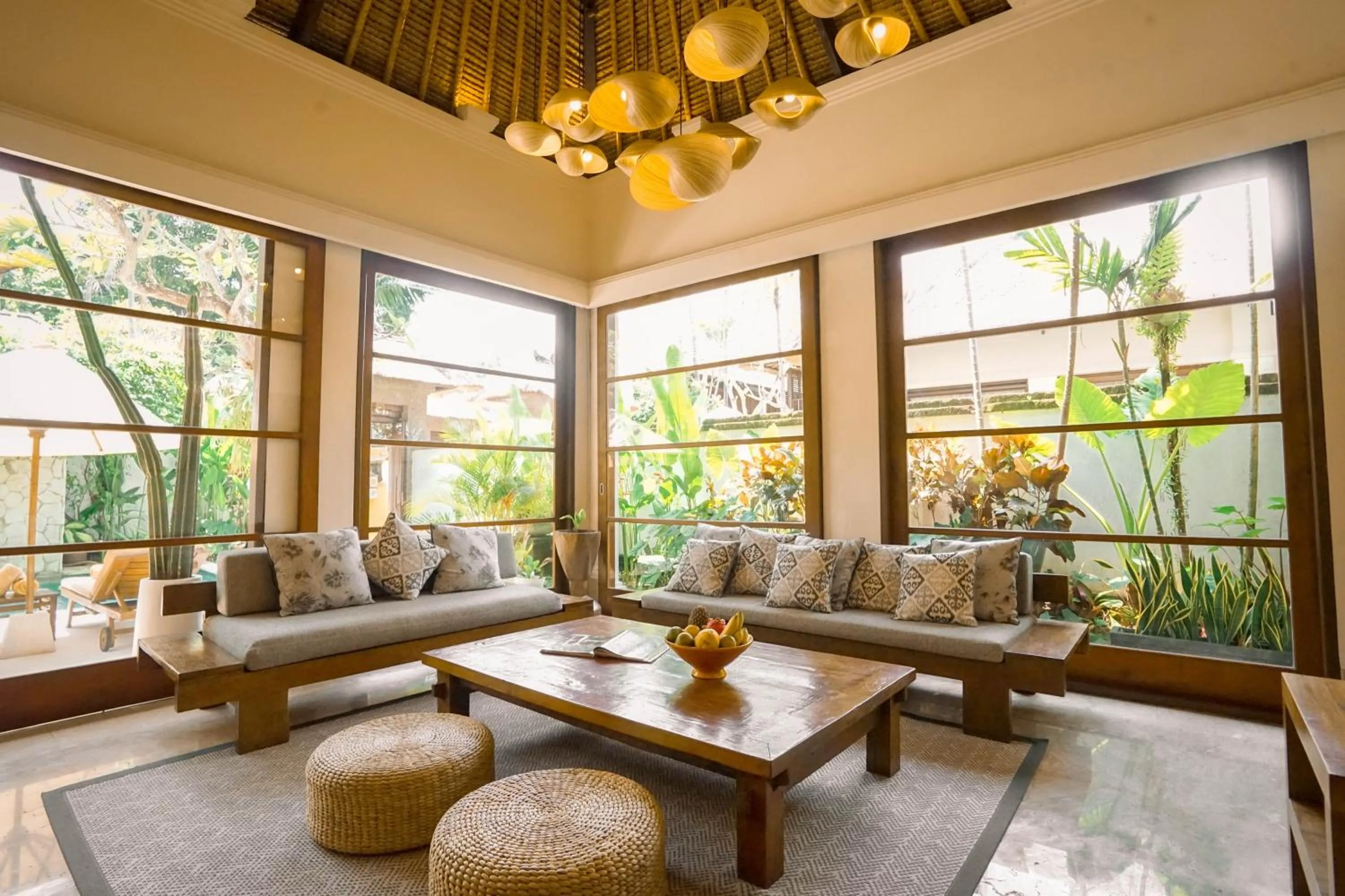 Living room in Jimbaran Beach Villas by Nakula