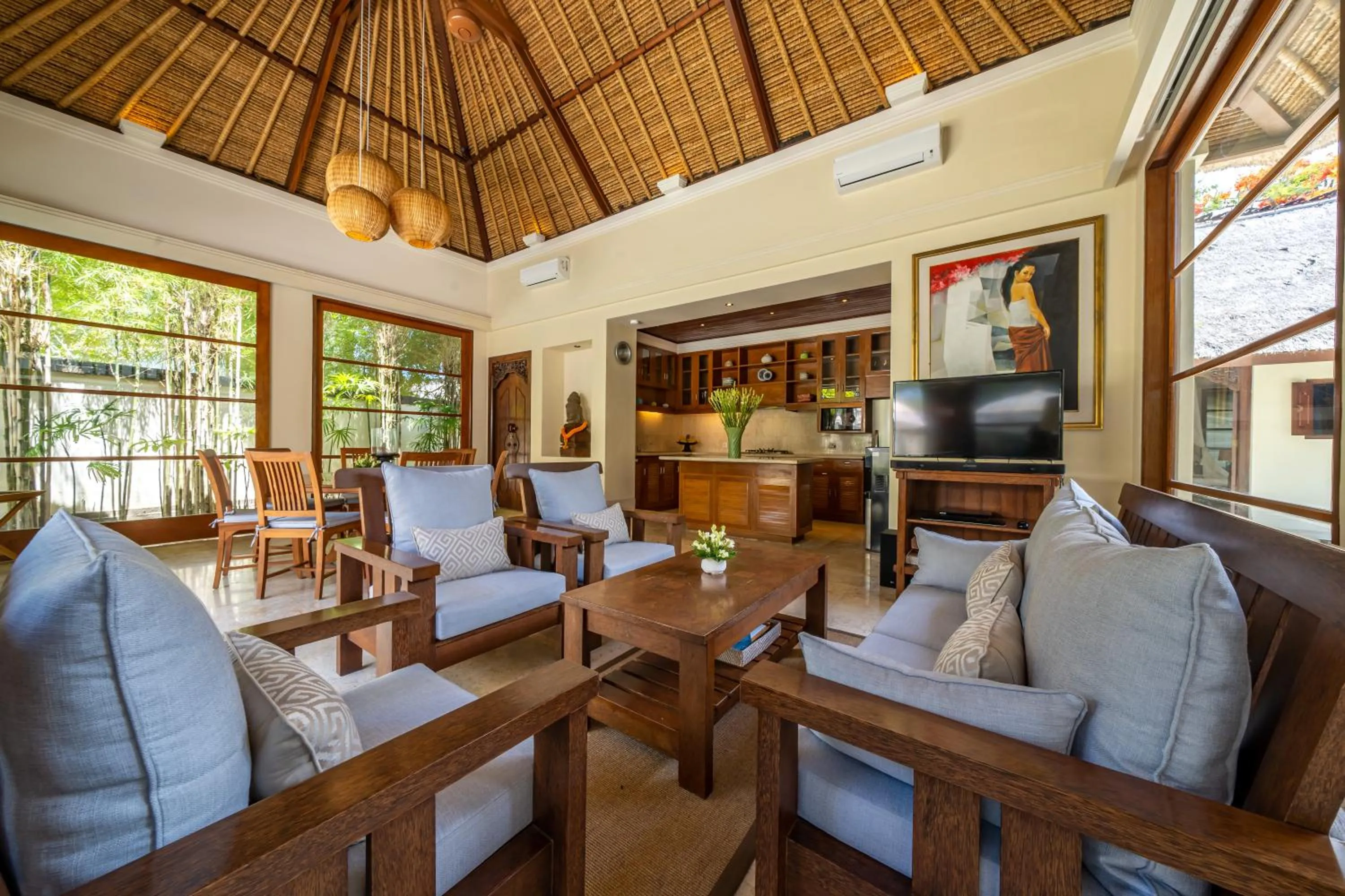 Kitchen or kitchenette in Jimbaran Beach Villas by Nakula