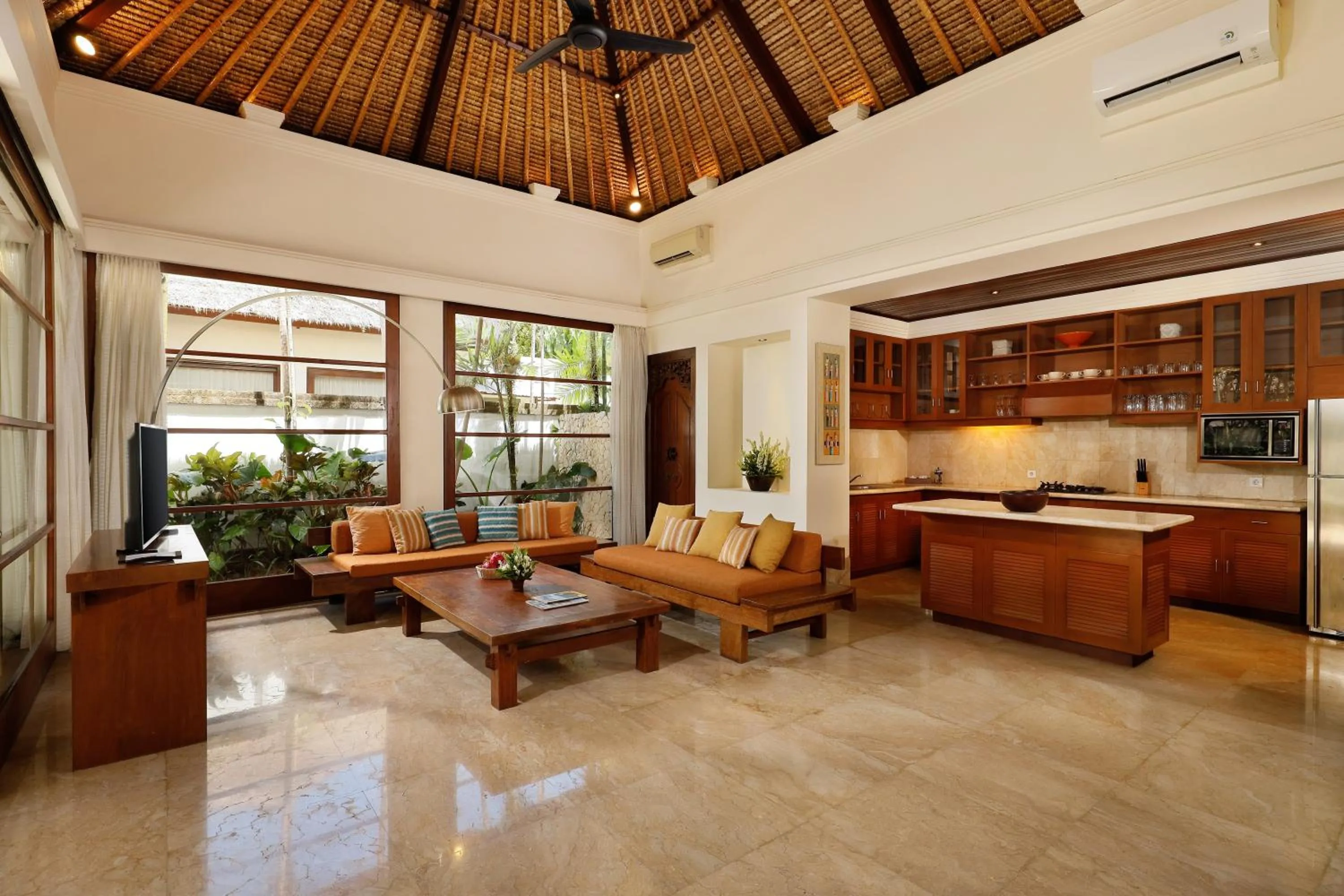 Kitchen or kitchenette in Jimbaran Beach Villas by Nakula