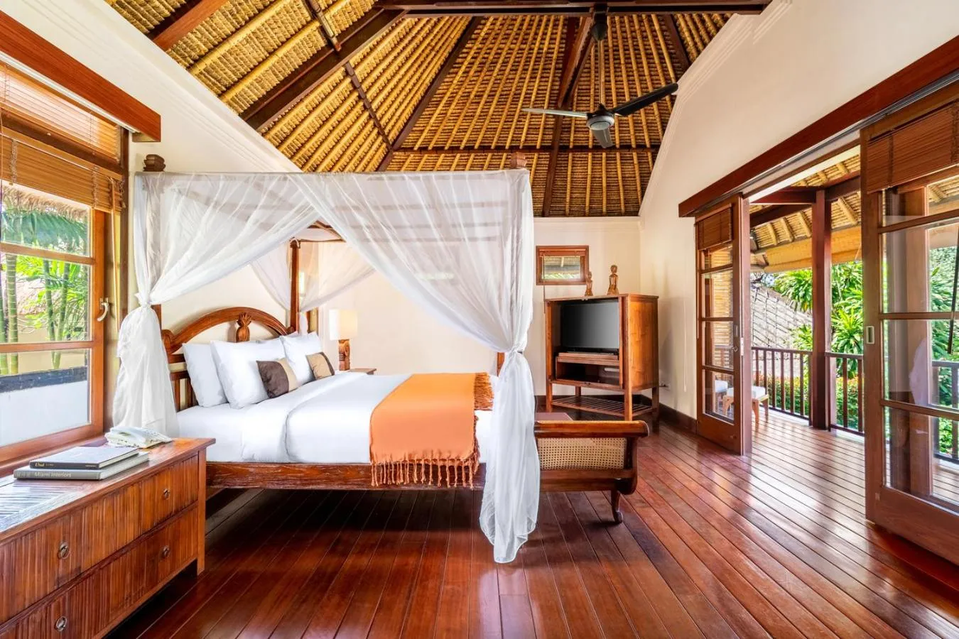 Bed in Jimbaran Beach Villas by Nakula