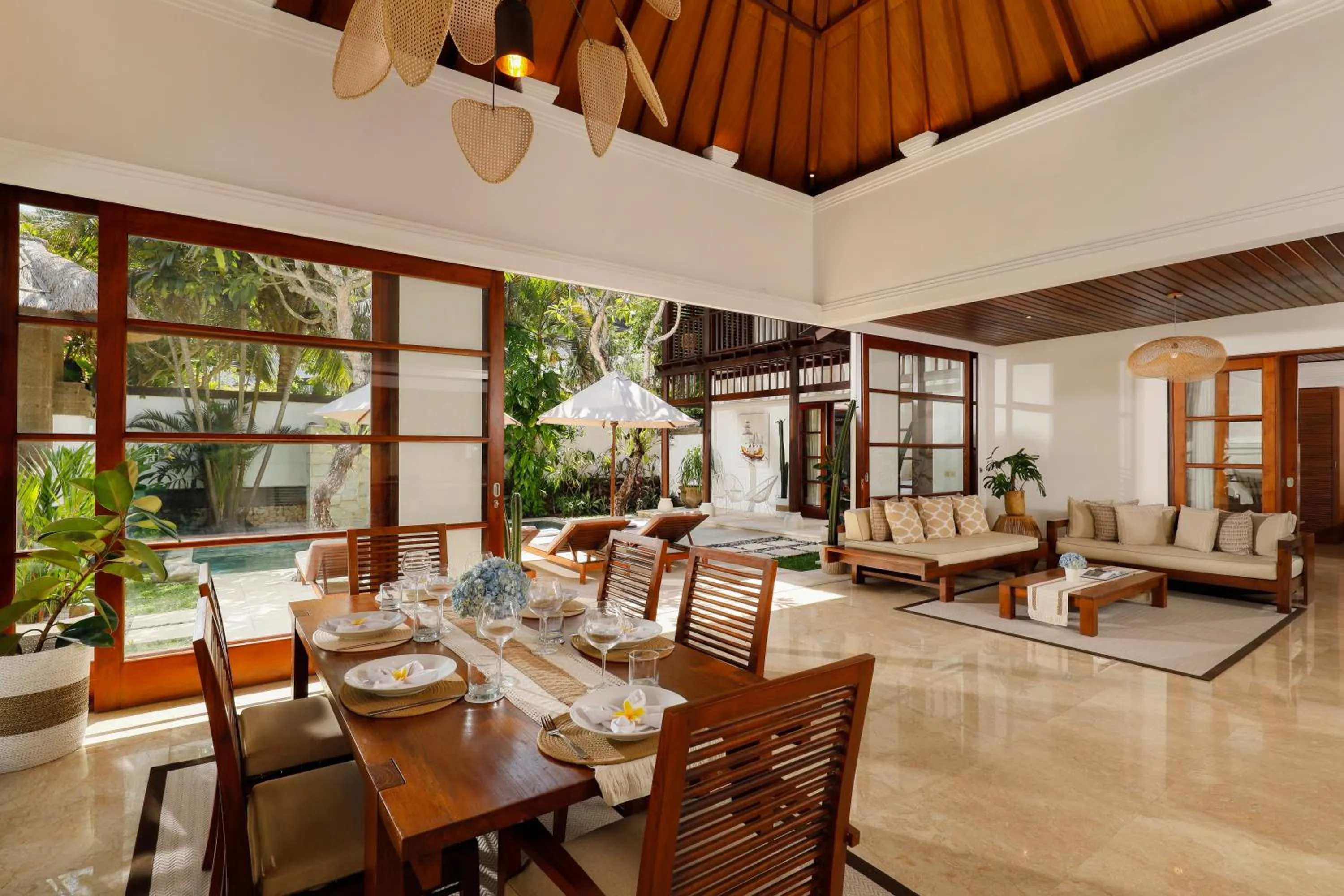 Living room in Jimbaran Beach Villas by Nakula