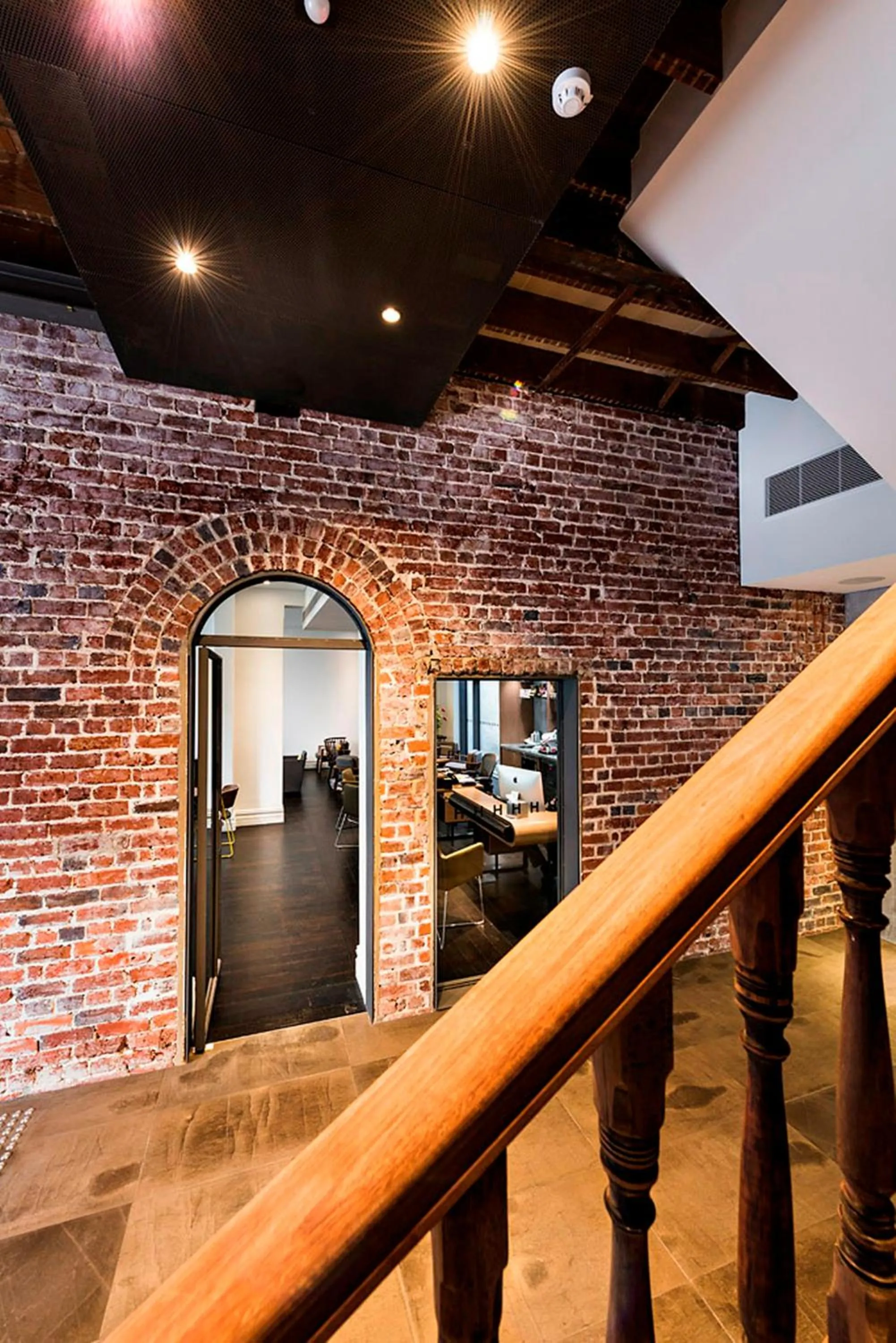 Facade/entrance in Hougoumont Hotel Fremantle