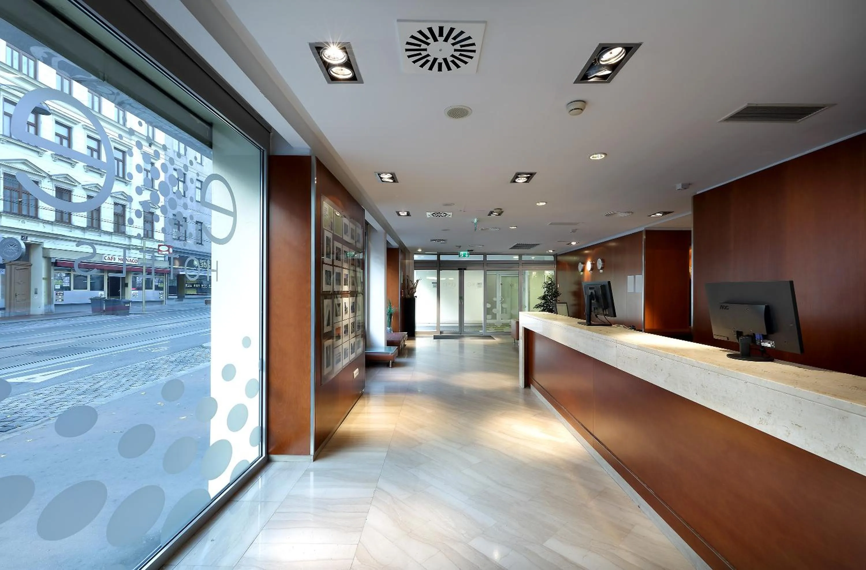 Lobby or reception in Exe Vienna
