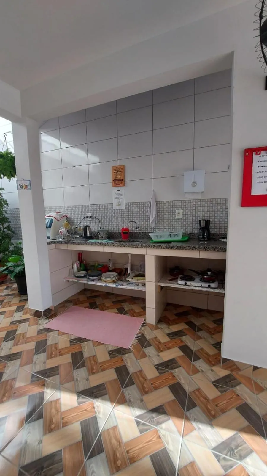 Kitchen or kitchenette in Pousada Executiva SolRiso Aeroporto Florianópolis