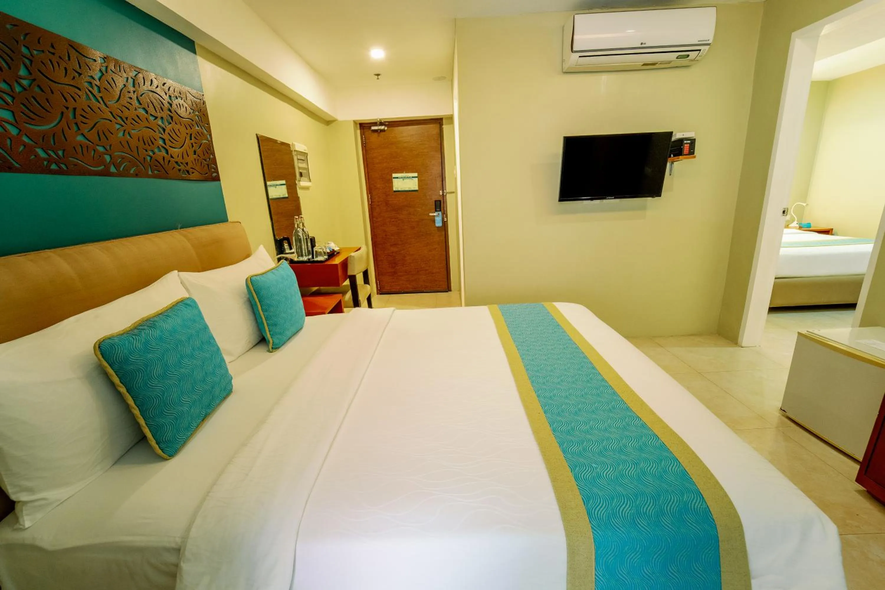 Bedroom, Bed in Boracay Haven Resort