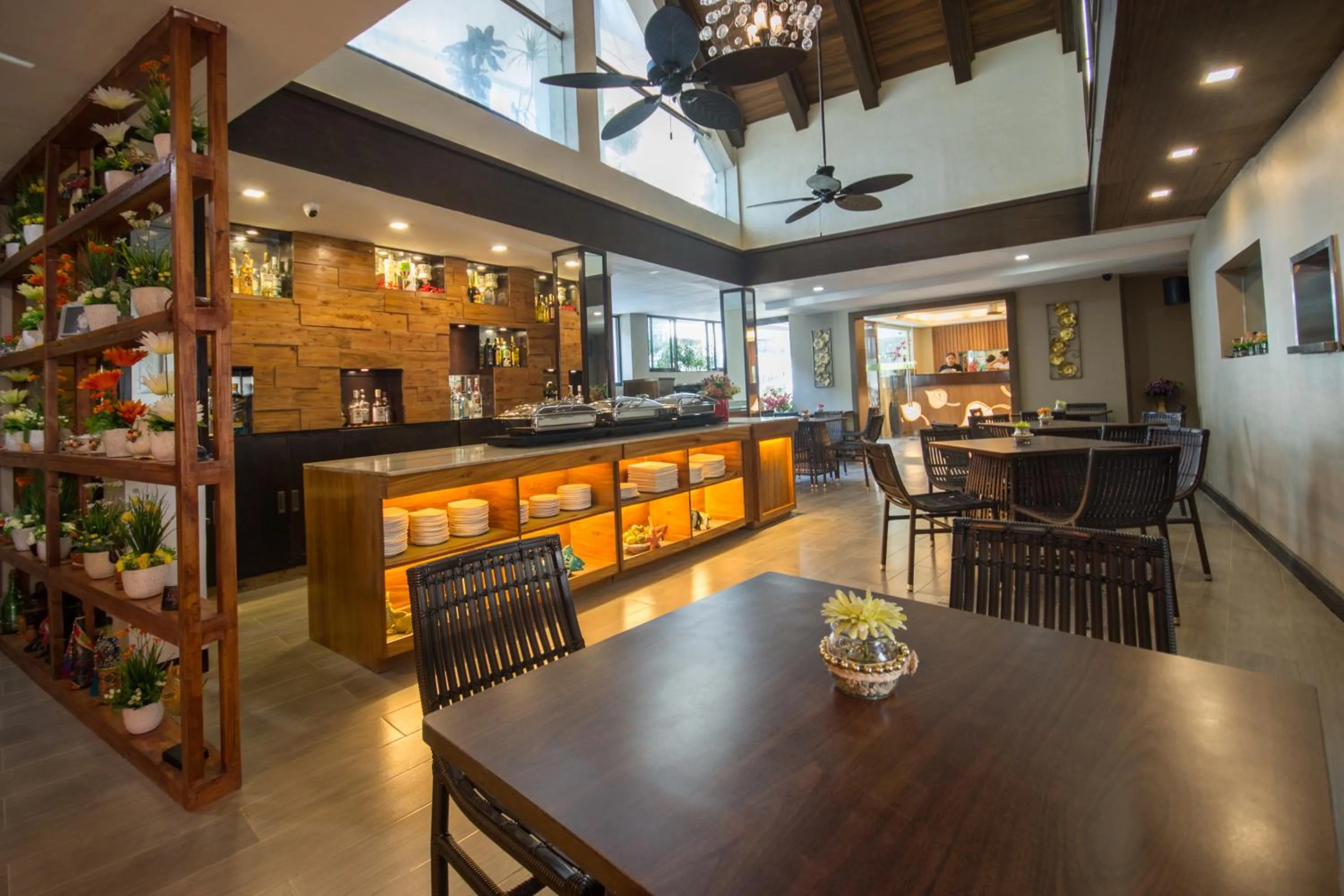 Restaurant/places to eat in Boracay Haven Resort