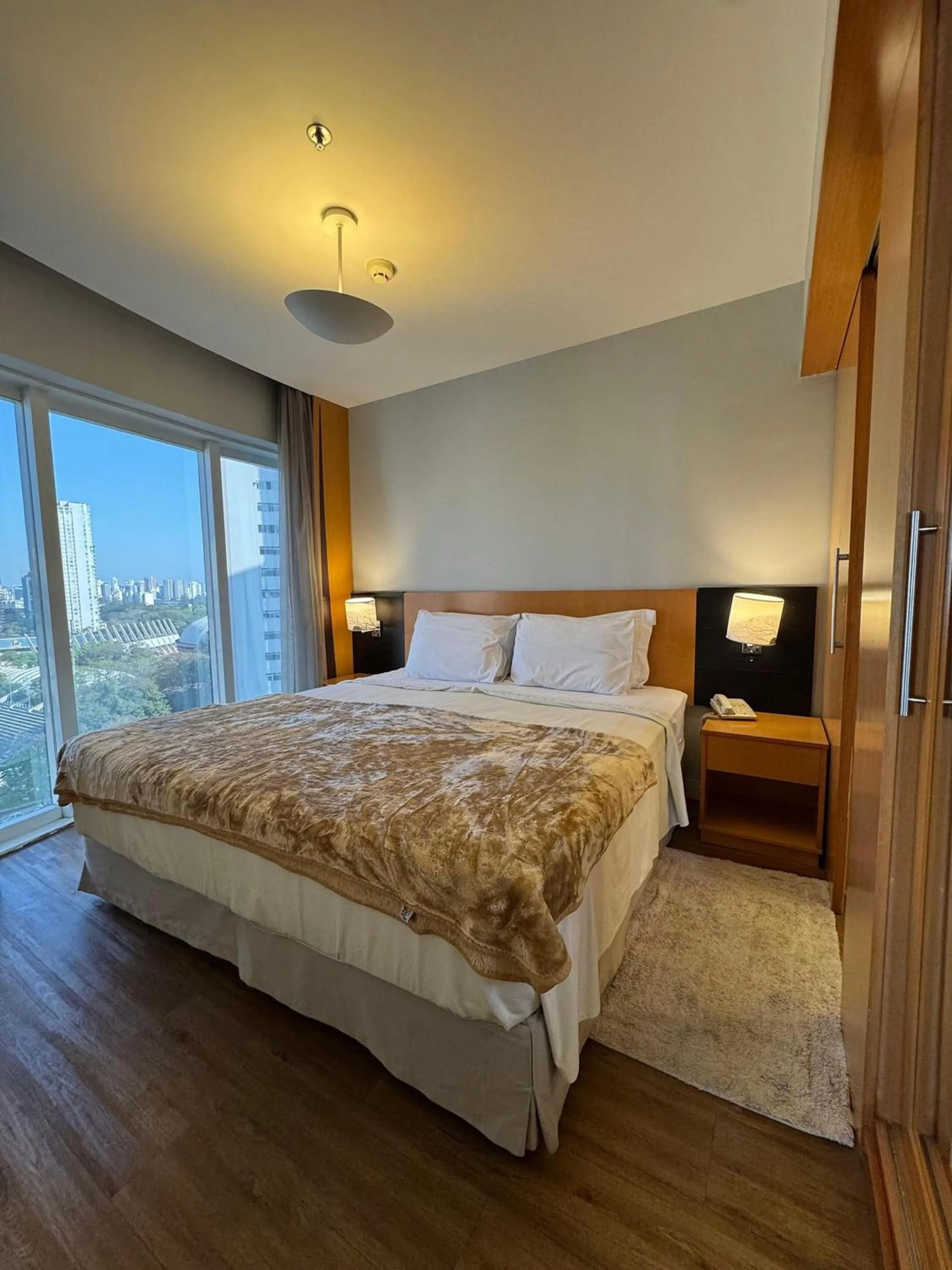 Bedroom, Bed in Get a Flat 1103/Jardins /Paulista