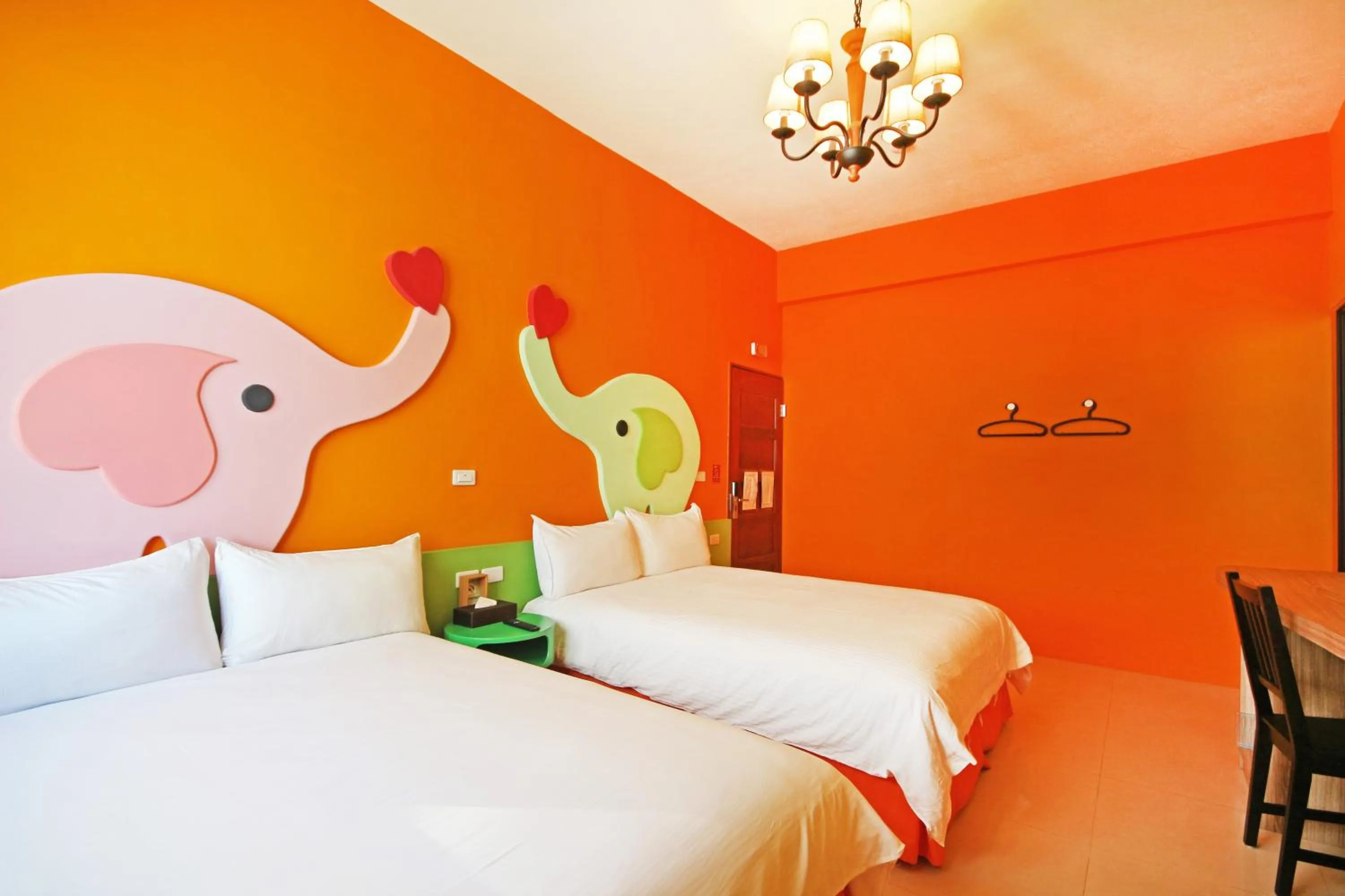 Bed in Fun Trip - Little Castle & Oscar B&B