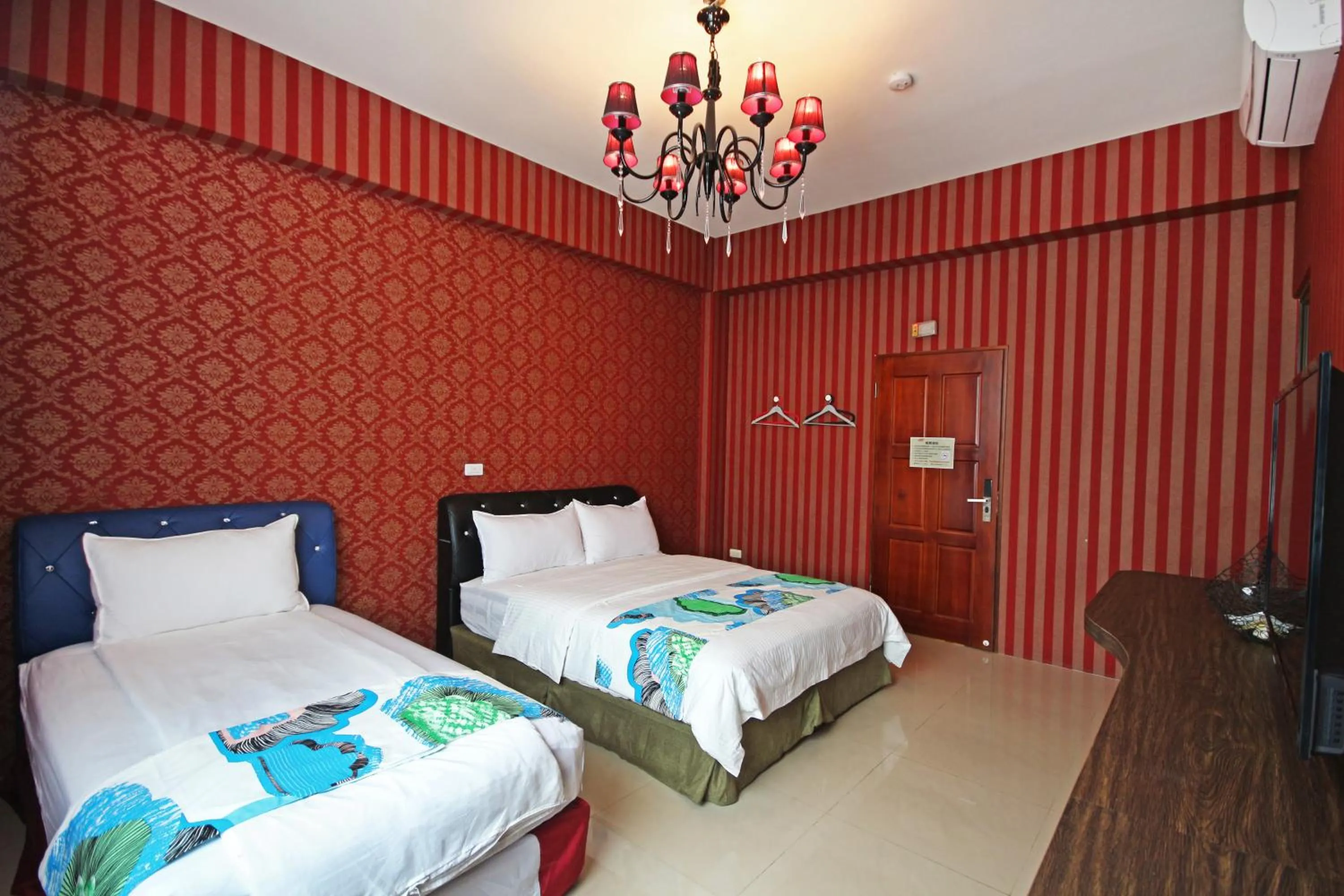 Photo of the whole room in Fun Trip - Little Castle & Oscar B&B