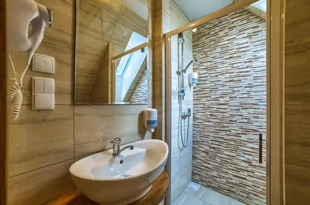 Quadruple Room in Montenero Resort&Spa Quadruple Room in Montenero Resort&Spa