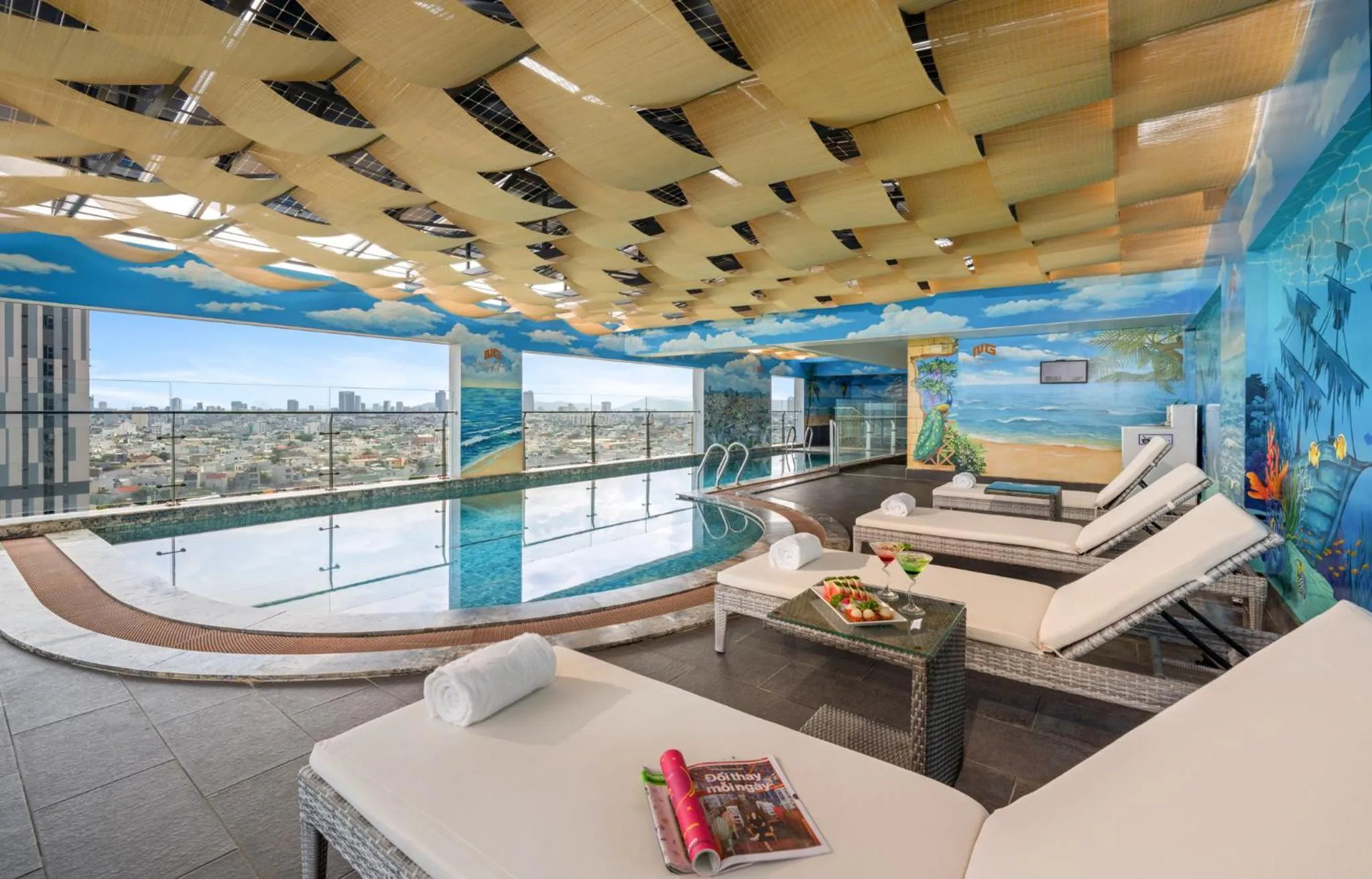 Swimming pool in Nguyen Gia Hotel