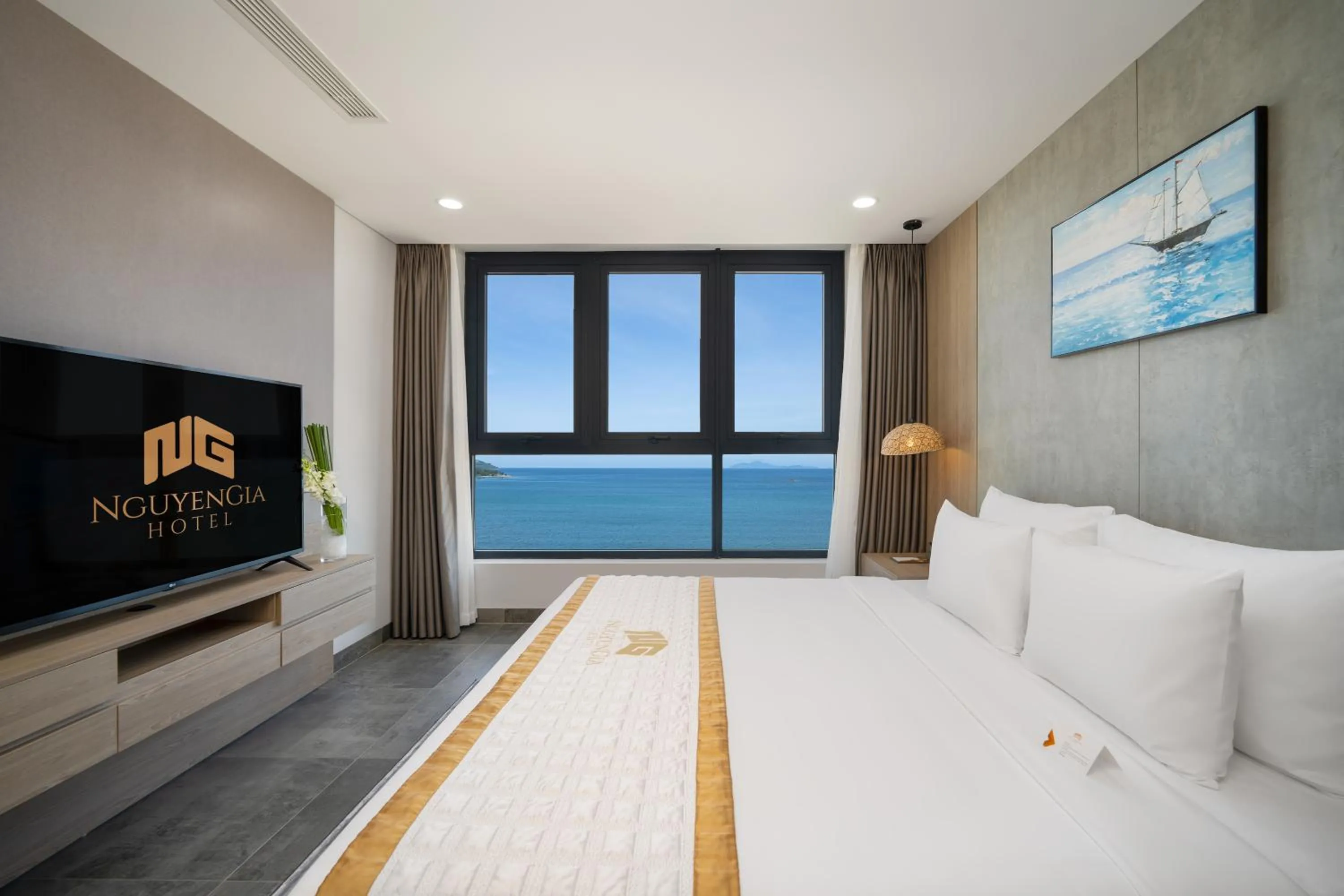 Bed in Nguyen Gia Hotel