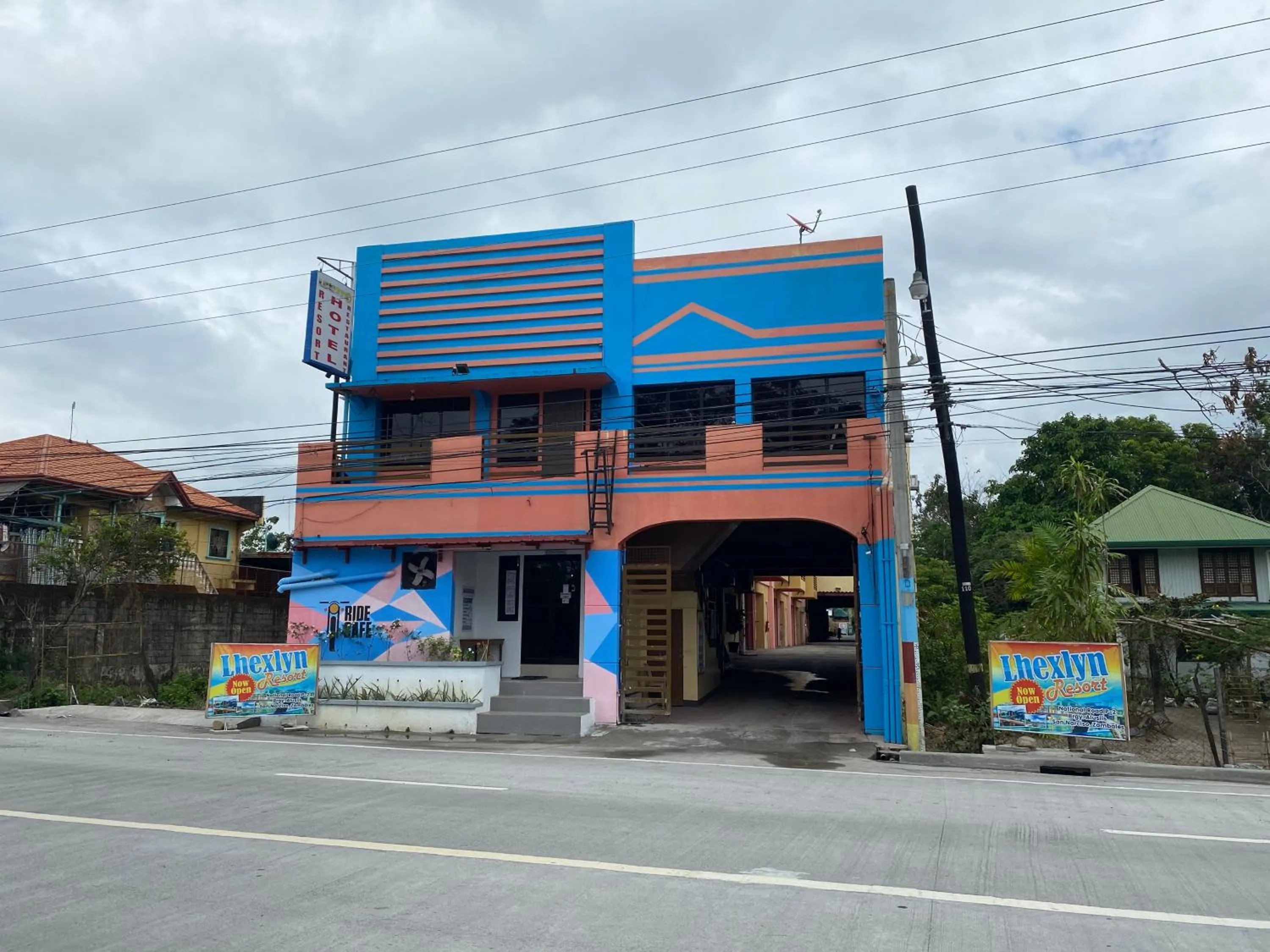 Property building in RedDoorz Plus @ Lhexlyn Resort San Narciso