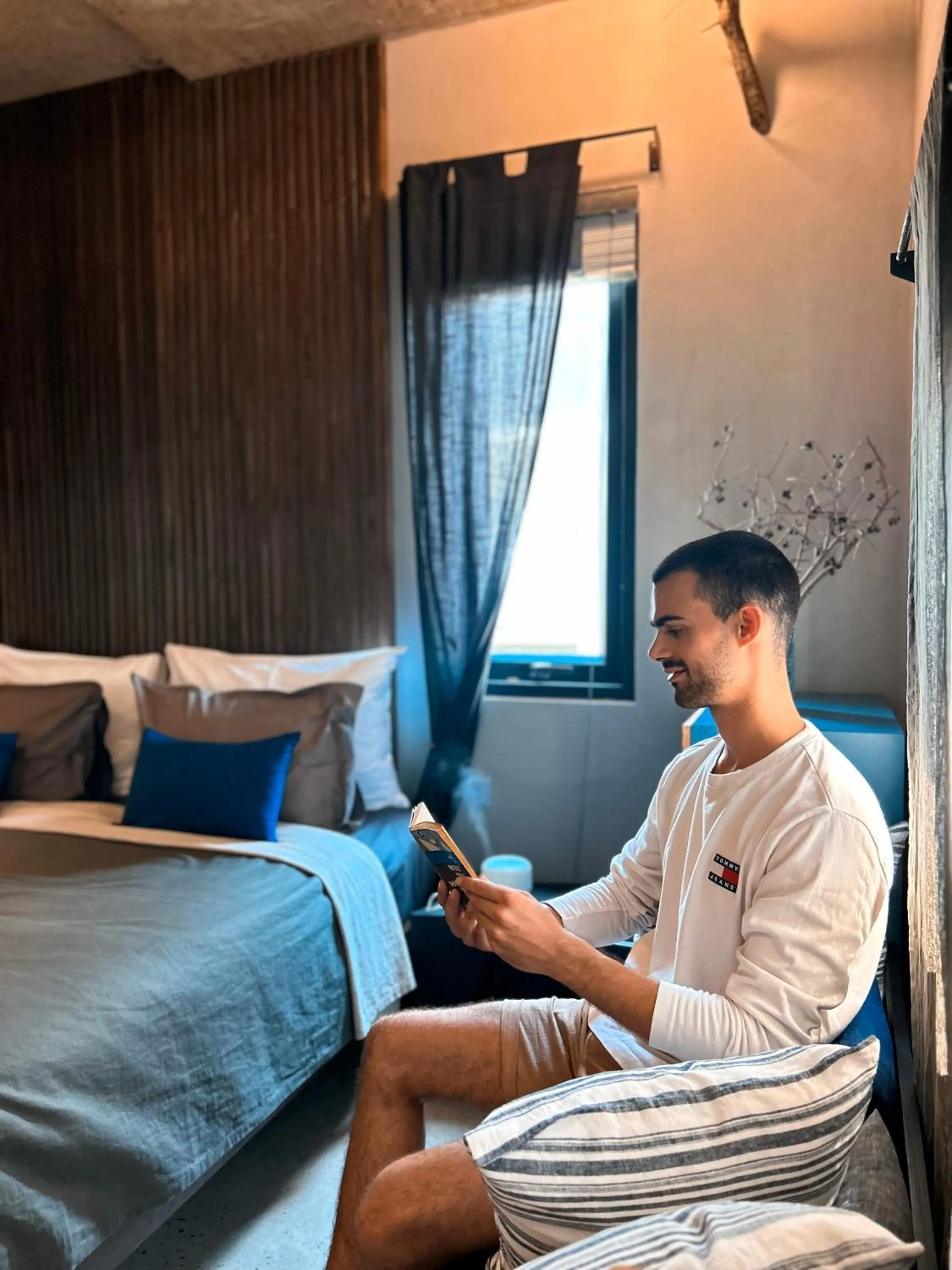 Guests, Bed in Kaia Gallery Hotel Hoi An