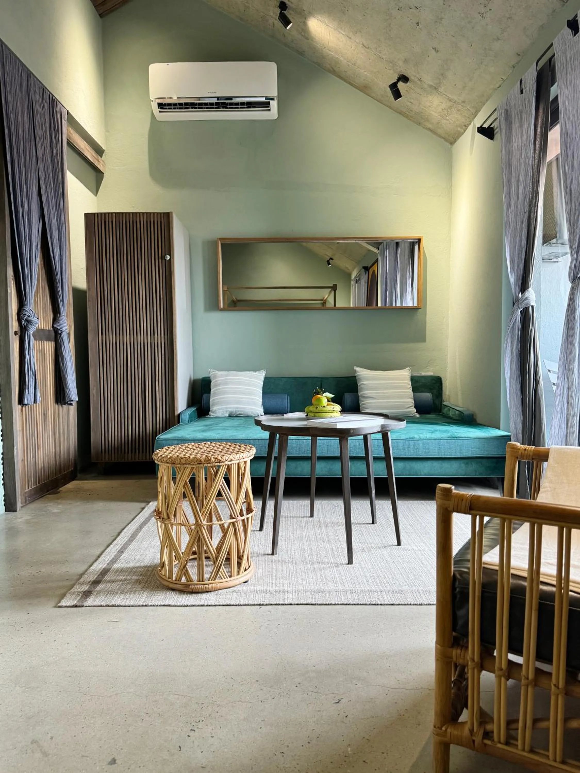 Seating area, Bed in Kaia Gallery Hotel Hoi An