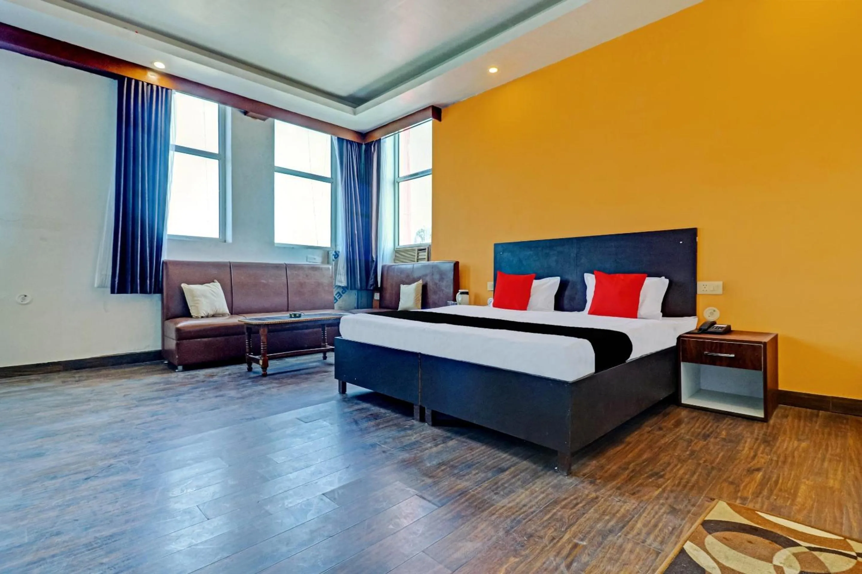 Bedroom, Bed in Capital O Kanha Resort