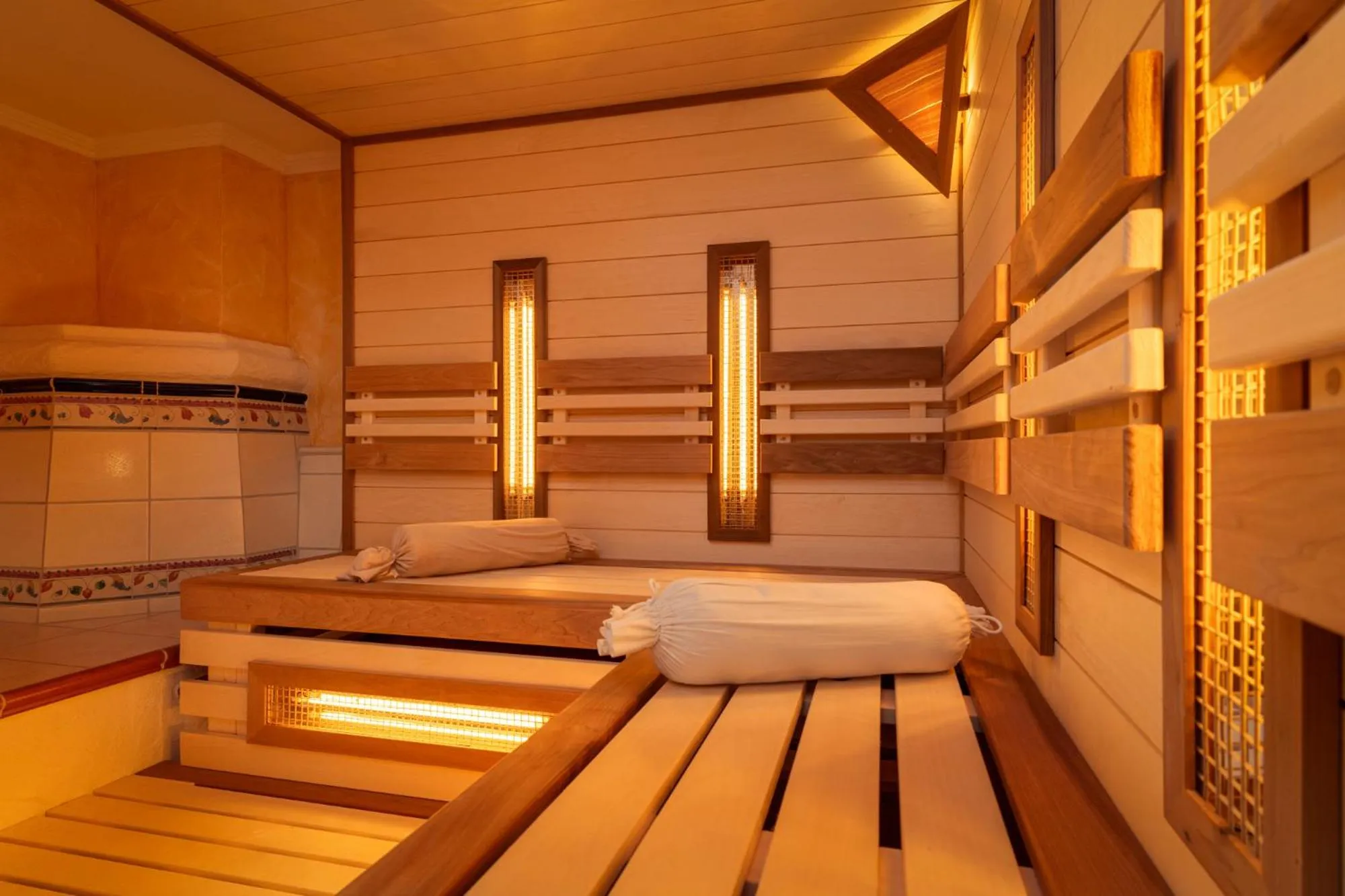 Sauna, Bed in Landhaus St. Georg