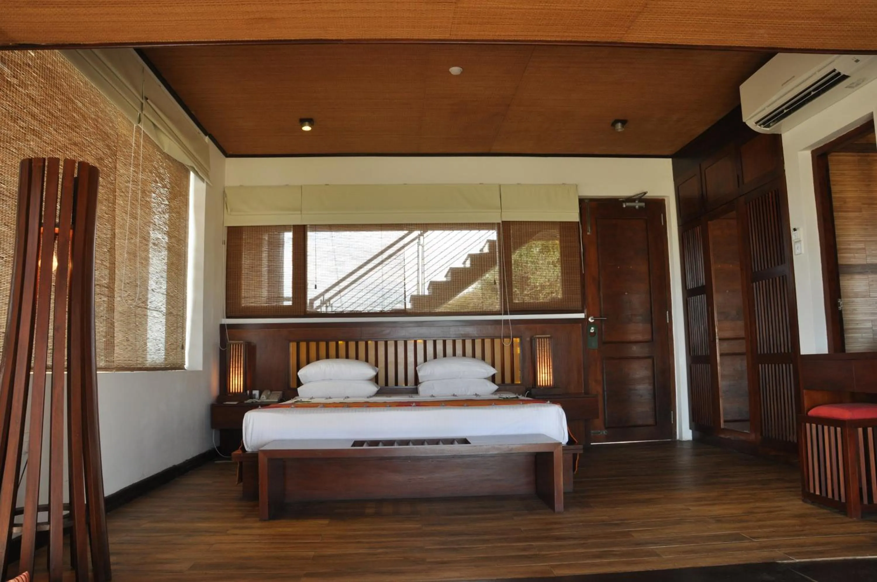 Photo of the whole room, Bed in Laya Safari Resorts & Spa